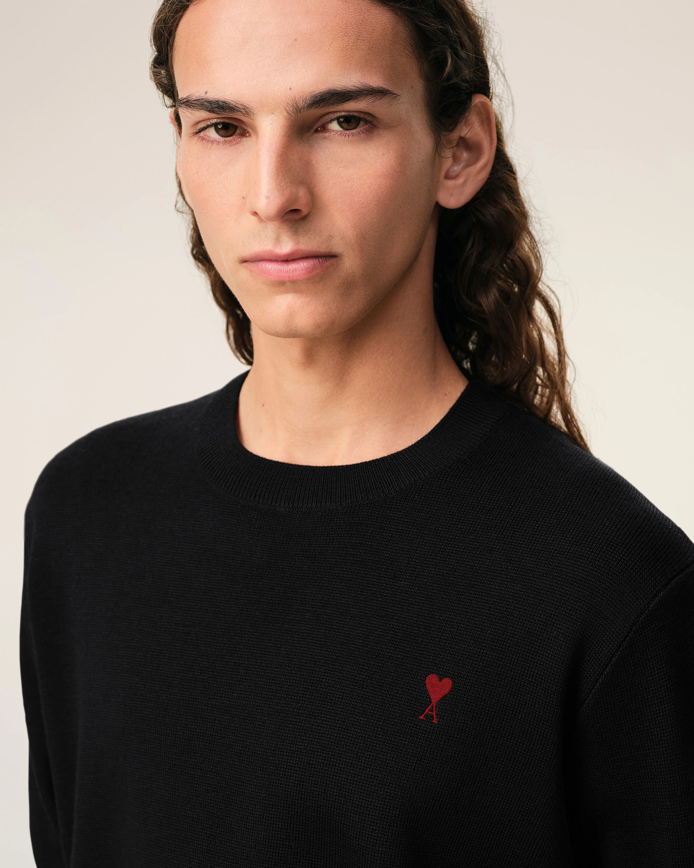 AMI PARIS de Coeur Merino Knit Pullover in Black/Red Logo