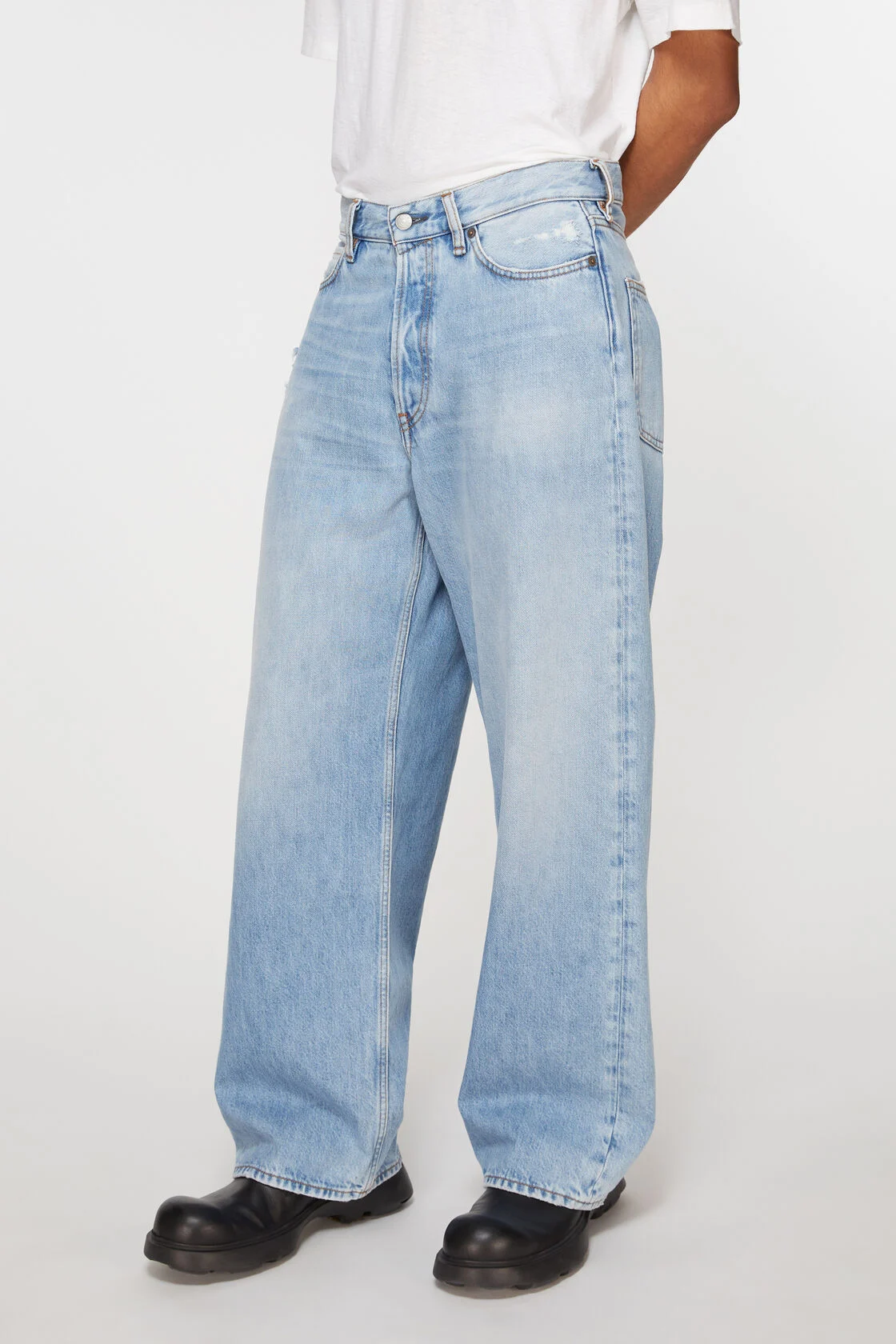 ACNE STUDIOS 1981M Jeans in Light Blue Vintage 54