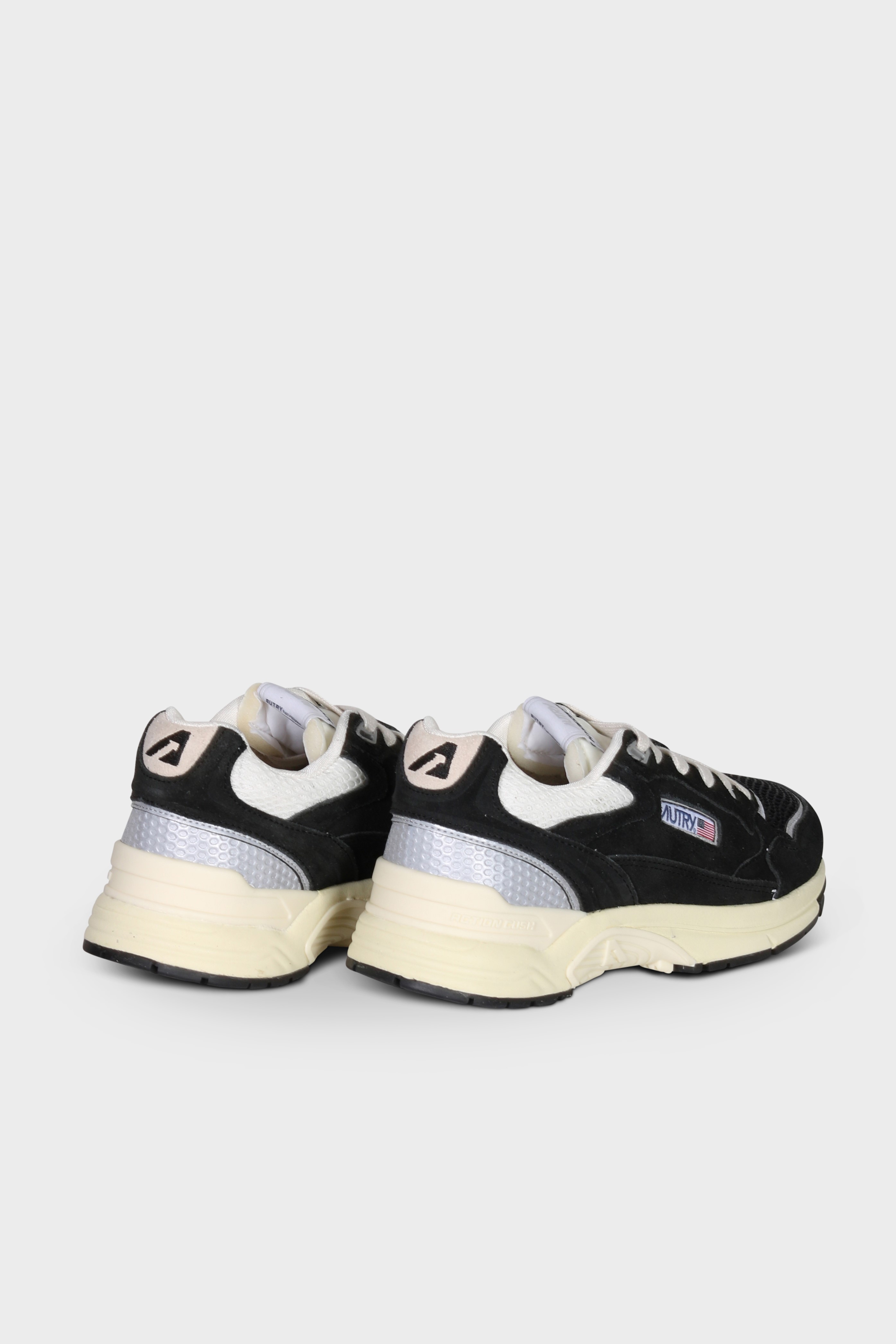 AUTRY ACTION SHOES Hyperway in Suede/Mesh/Black/Silver