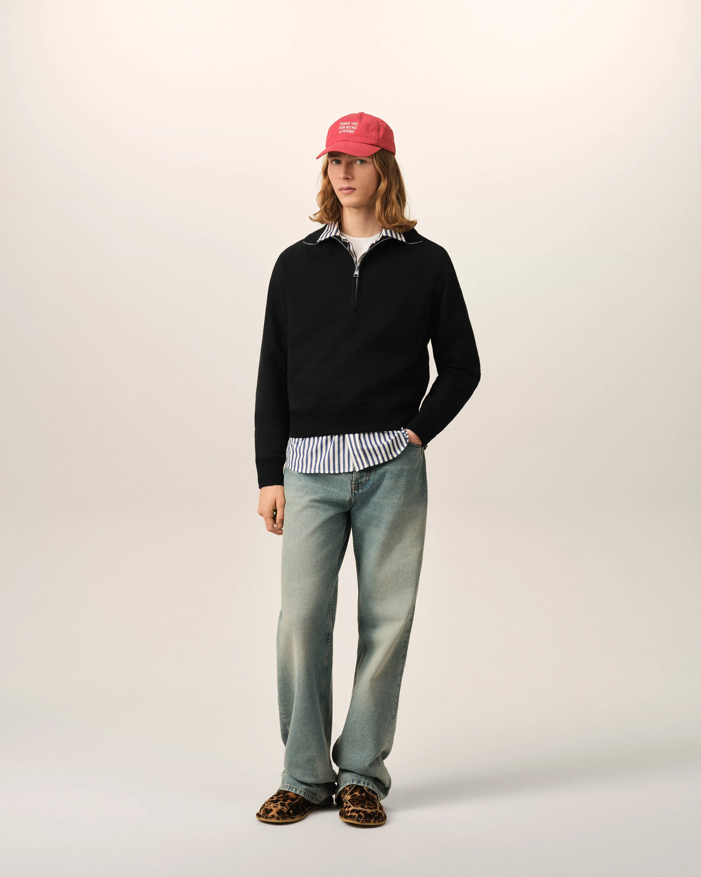 AMI PARIS de Coeur Embossed Half Zip Sweater in Black