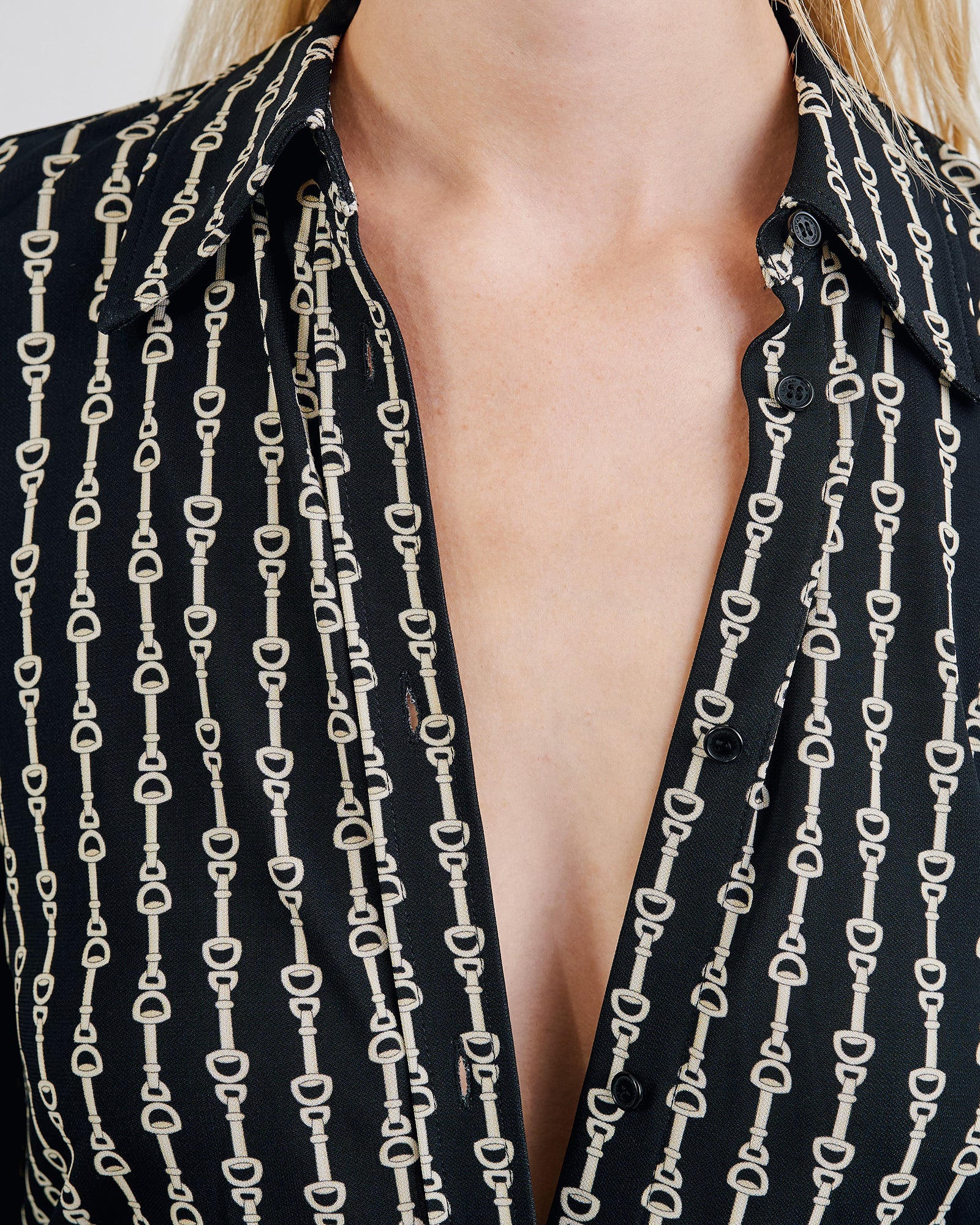 NILI LOTAN Celestine Shirt Strap Black/Ivory XL