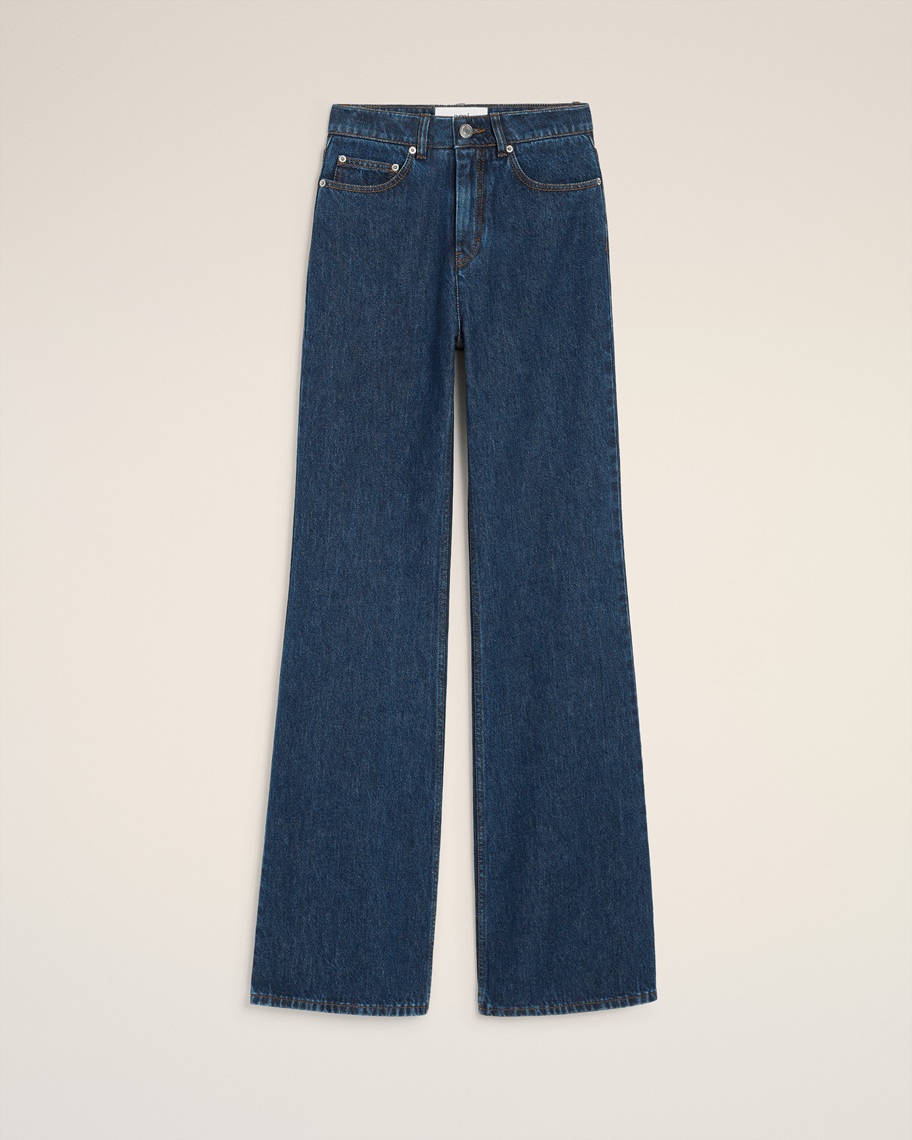 AMI PARIS Flare Fit Jeans in Indigo