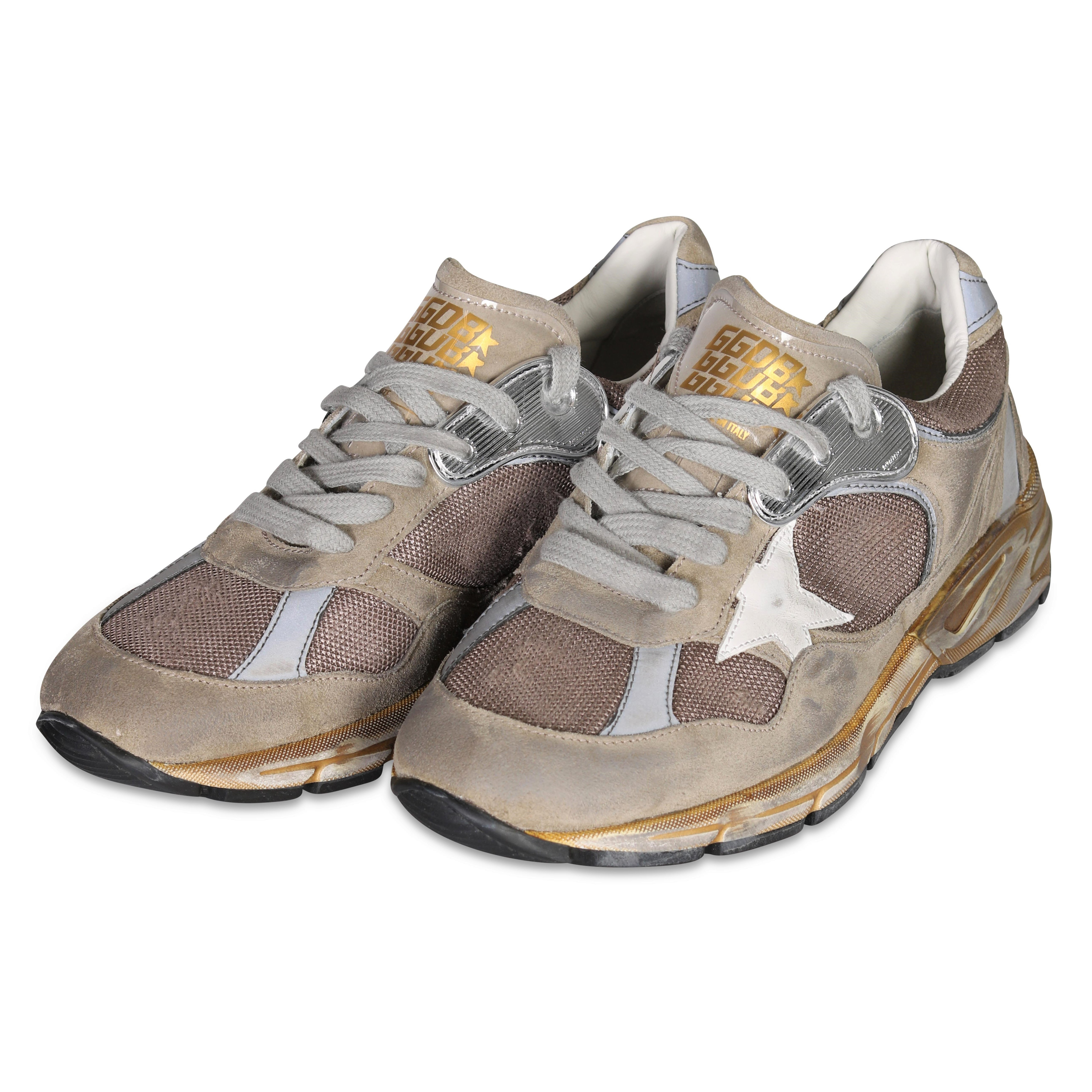 Golden Goose Sneaker Running Dad Star in Taupe 37