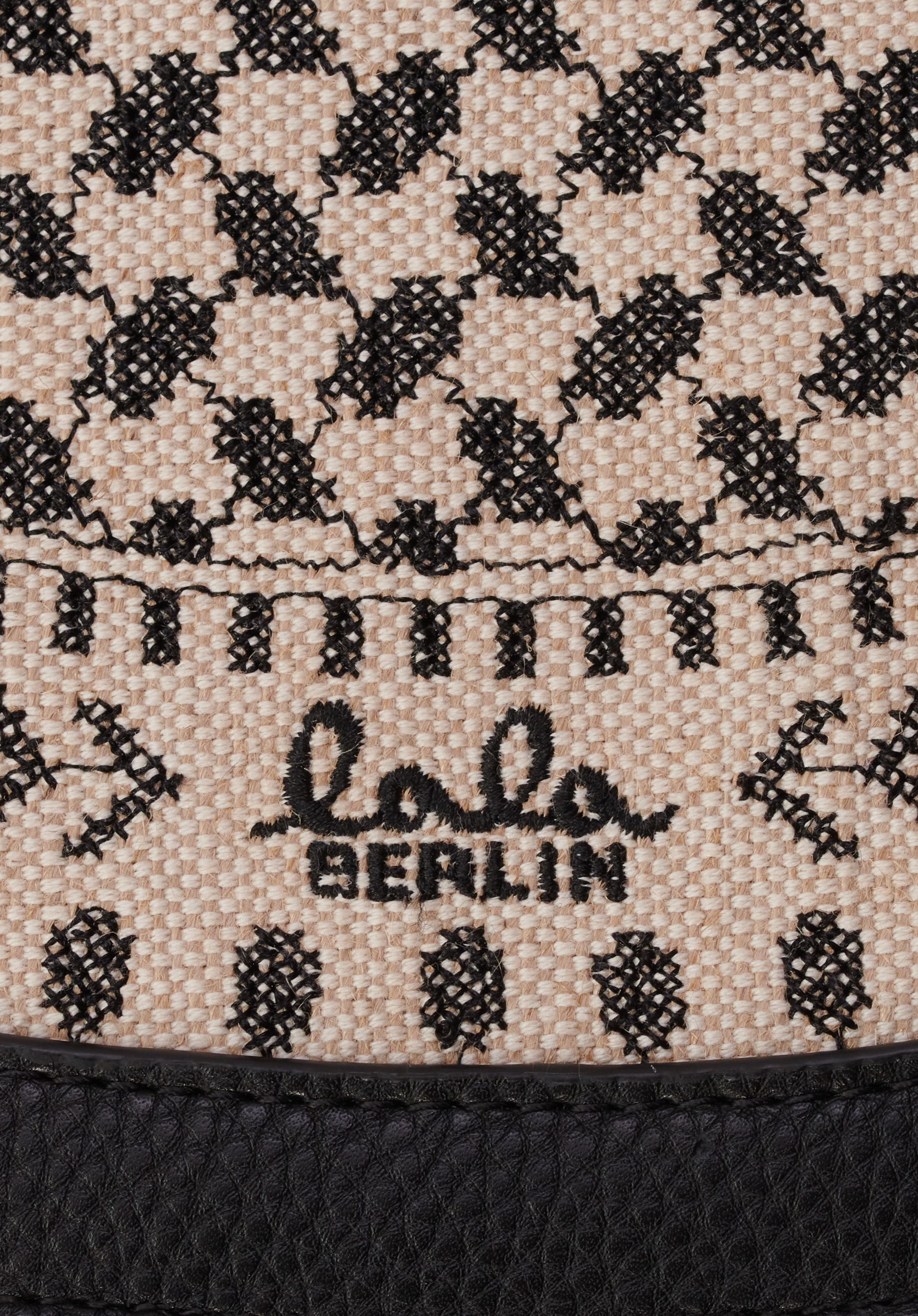 Lala Berlin Carla Crossbody Bag in Round X-Stitch Black