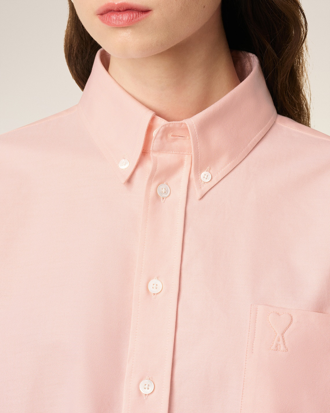 AMI PARIS de Coeur Cropped Oversize Shirt in Powder