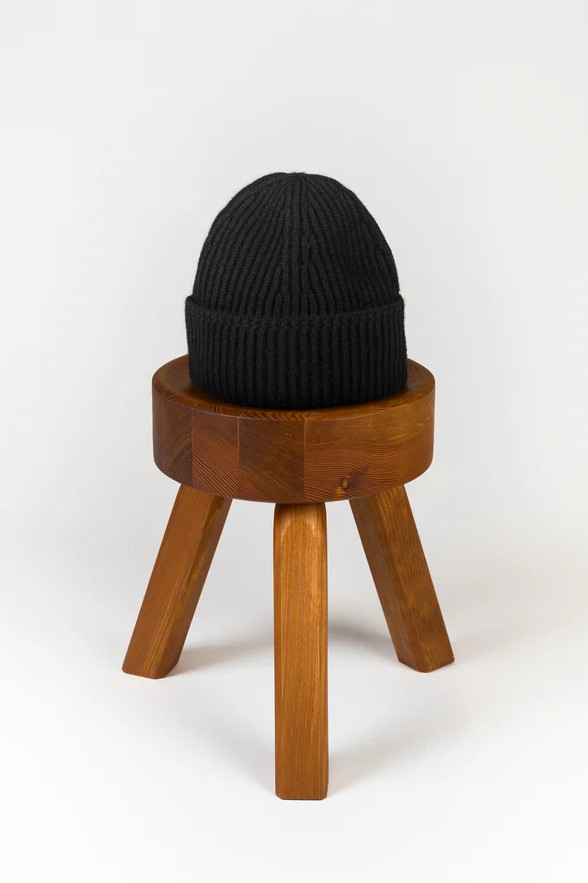 YACAIA Merino/Cashmere Beanie in Black