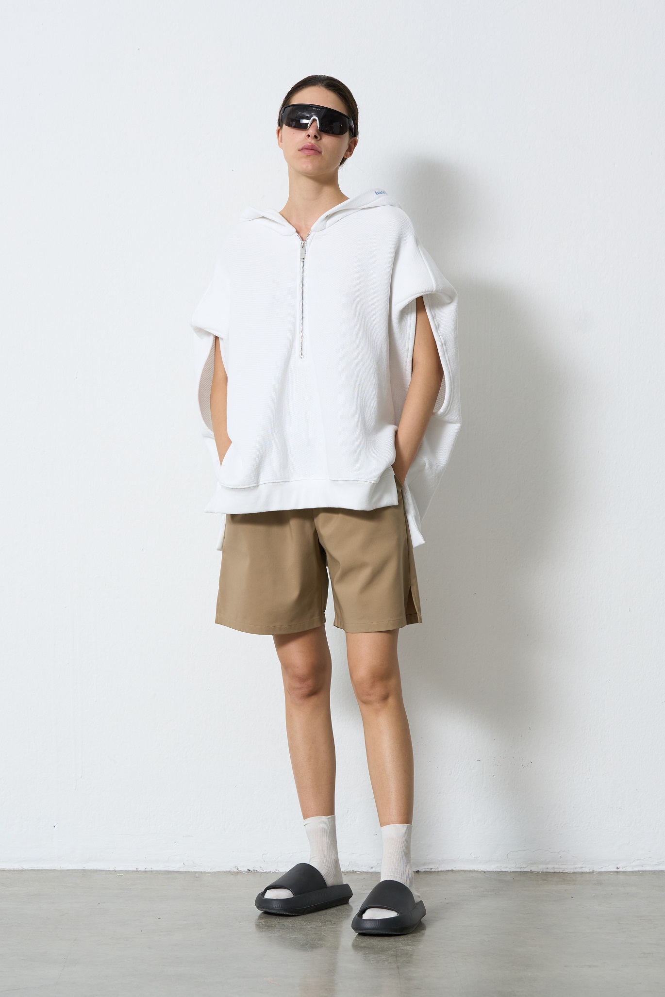 HALFBOY Short Pant in Khaki