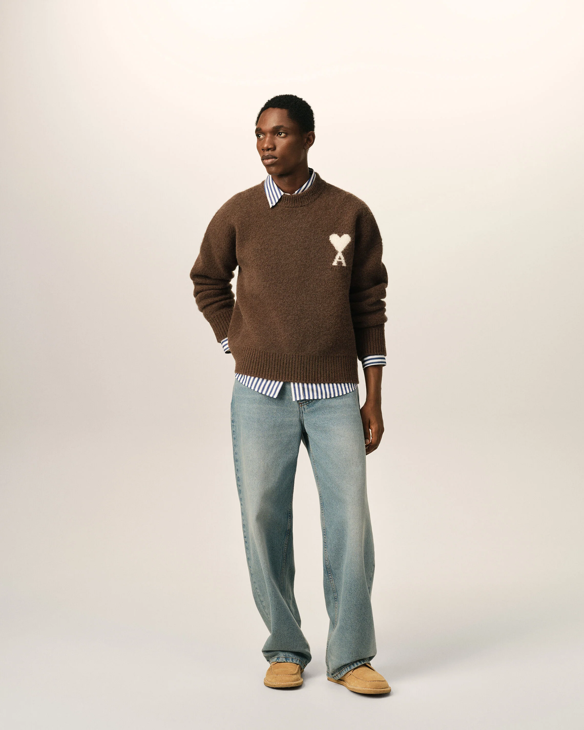 AMI PARIS de Coeur Heavy Knit Sweater in Chocolate Brown / Off White