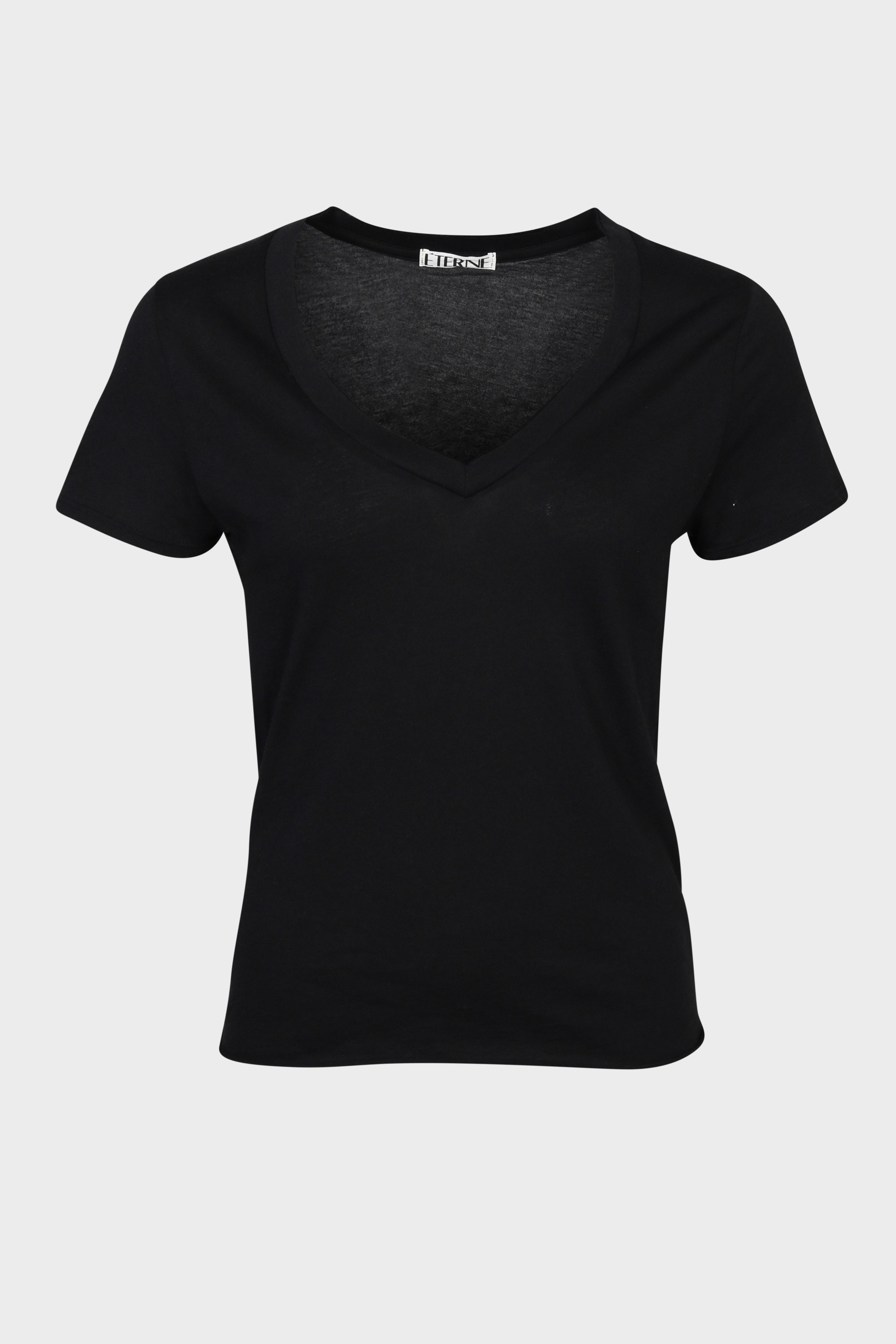 ÉTERNE V-Neck T-Shirt in Black XS