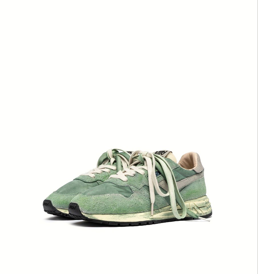 AUTRY ACTION SHOES Reelwind Super Vintage Low Sneaker in Sage