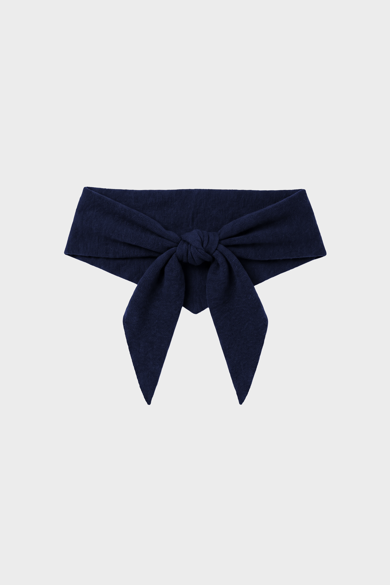 ABSOLUT CASHMERE Triangle Cashmere Scarf in Navy