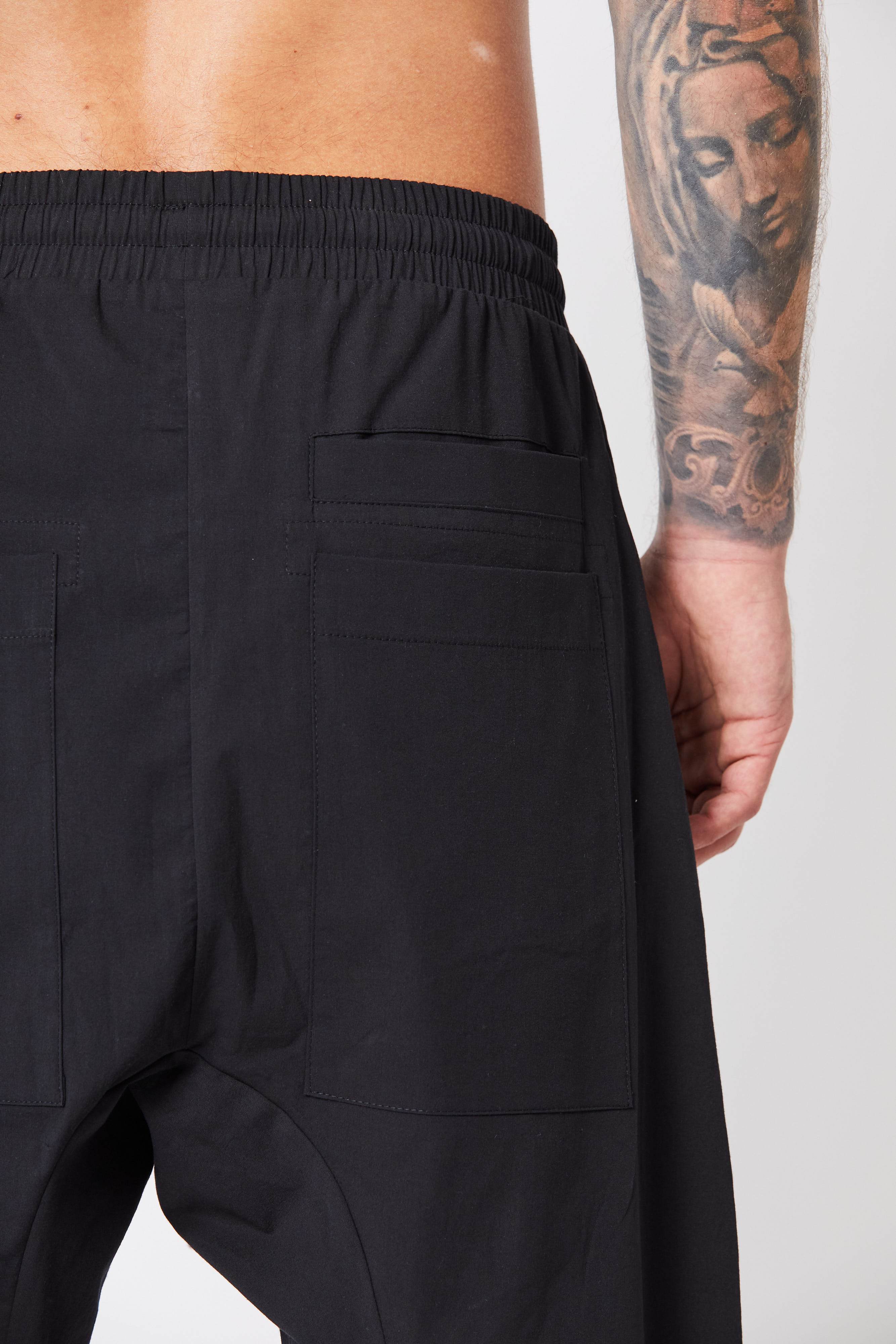 Thom Krom Light Shorts in Black