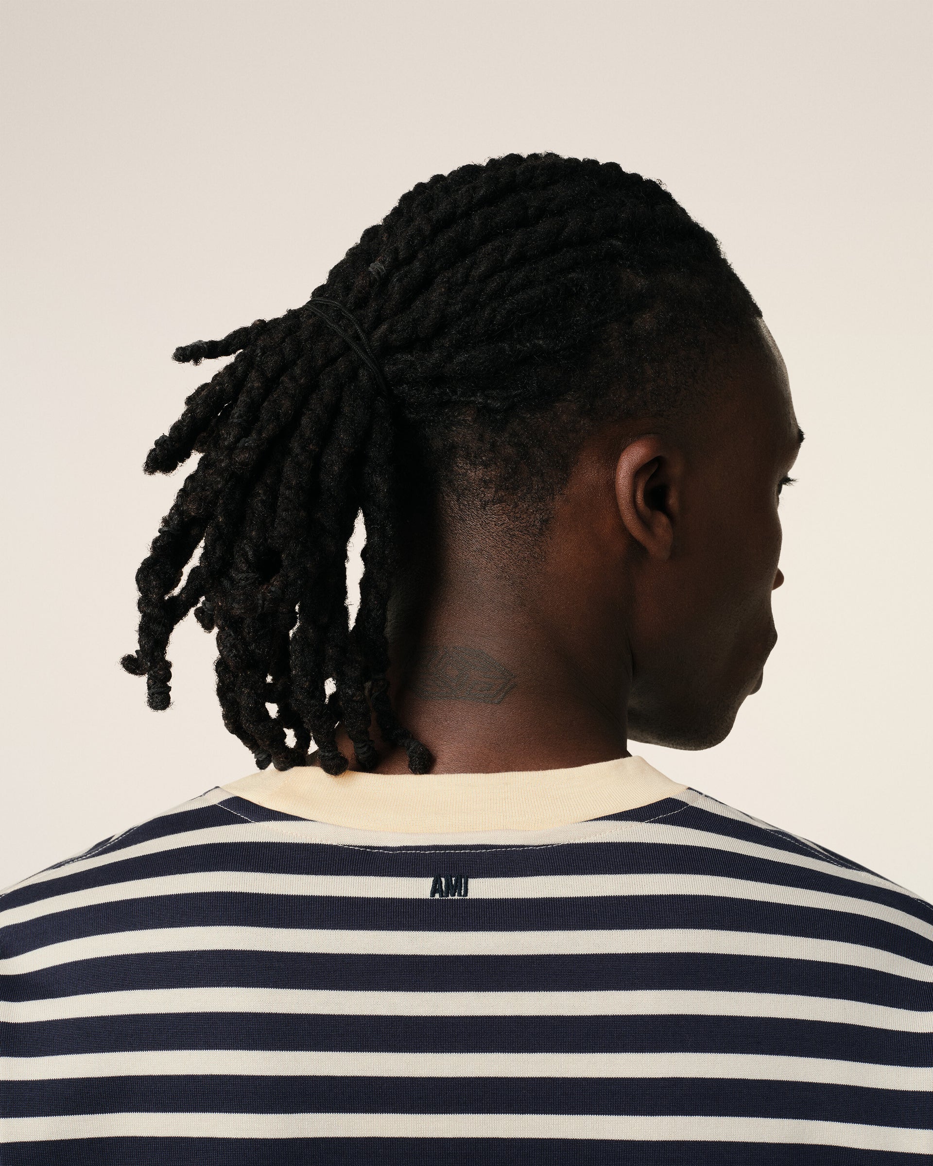 AMI PARIS Oversize T-Shirt in Navy/Cream Stripe AMI PARIS Oversize T-Shirt in Navy/Cream Stripe