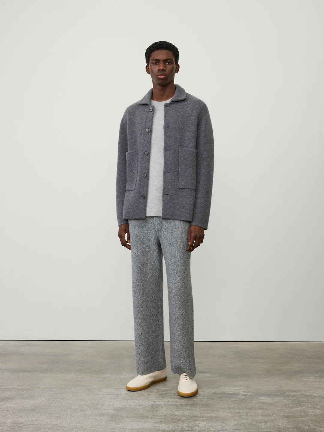 LISA YANG Louis Cashmere Cardigan in Graphite