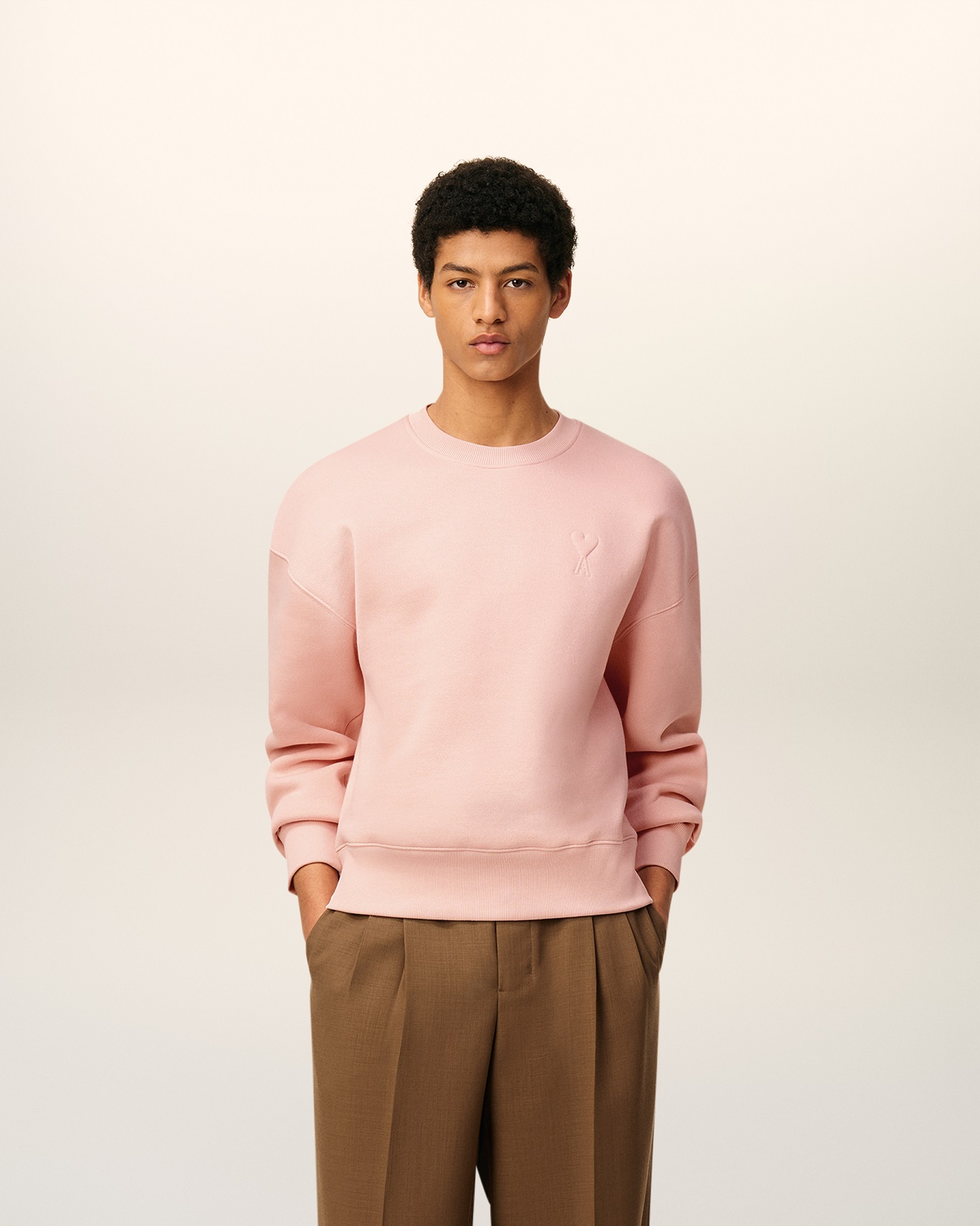AMI PARIS de Coeur Embossed Sweatshirt in Powder