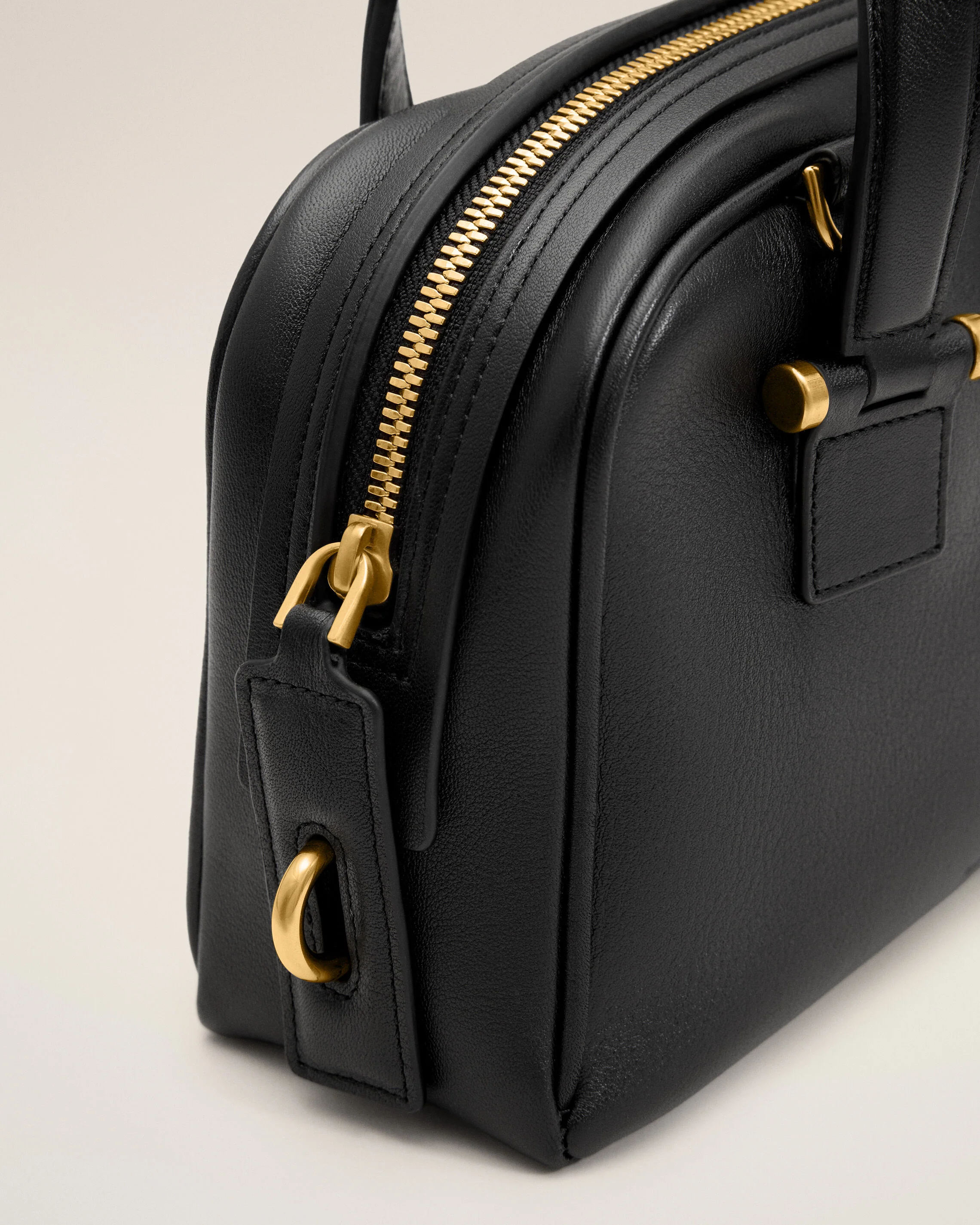 AMI PARIS Small Georges Bowling Bag in Black