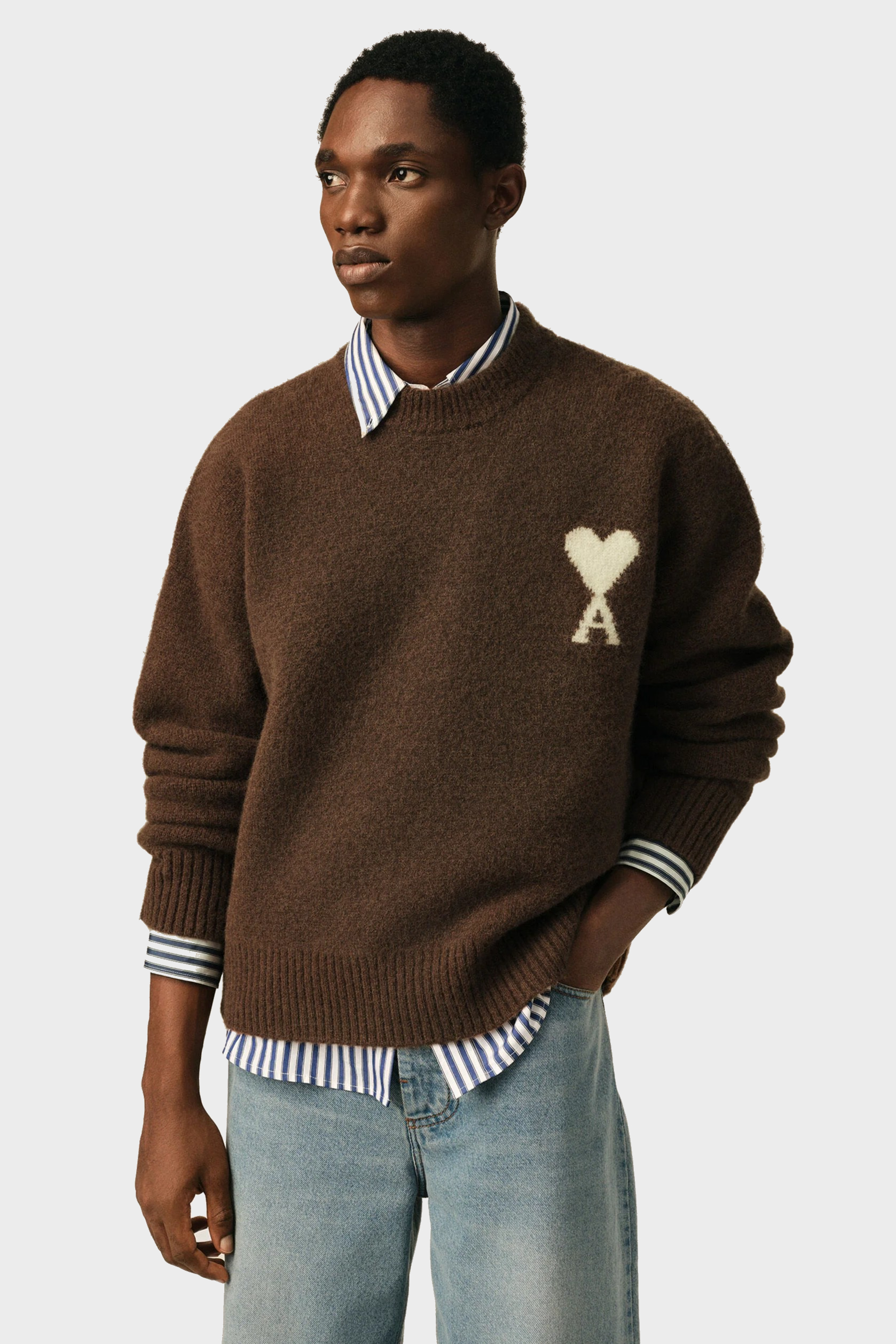 AMI PARIS de Coeur Heavy Knit Sweater in Chocolate Brown / Off White