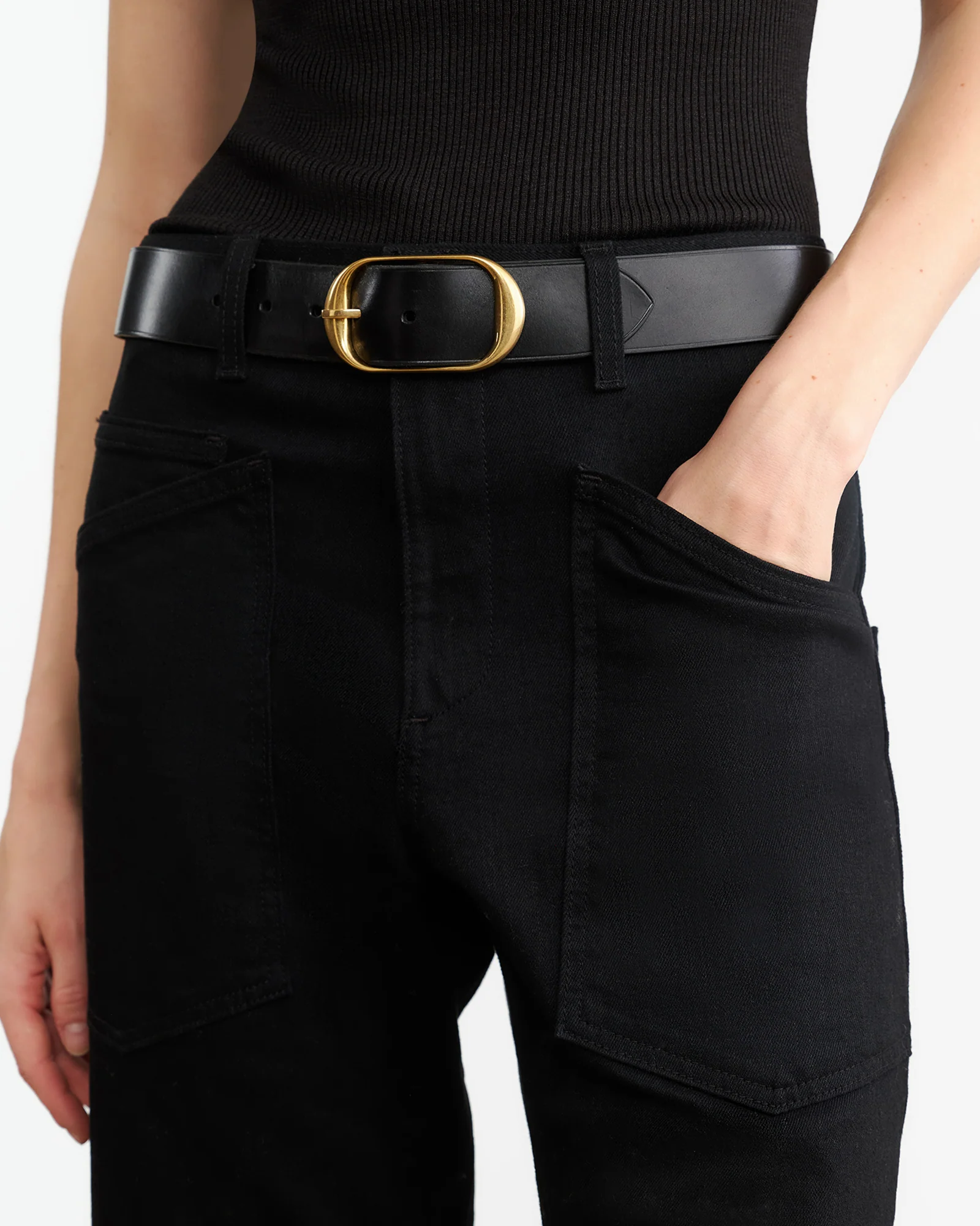 NILI LOTAN Barrel Fit Jeans in Black