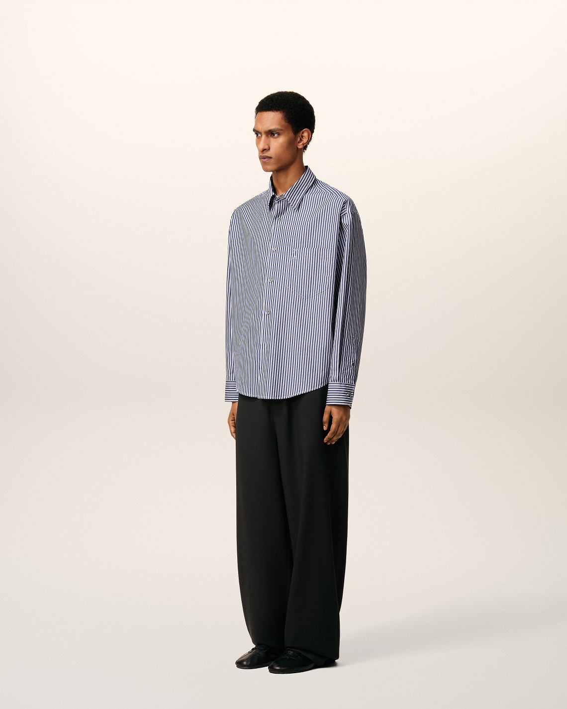 AMI PARIS de Coeur Embossed Boxy Fit Shirt in Royal Blue/White/Black Stripe