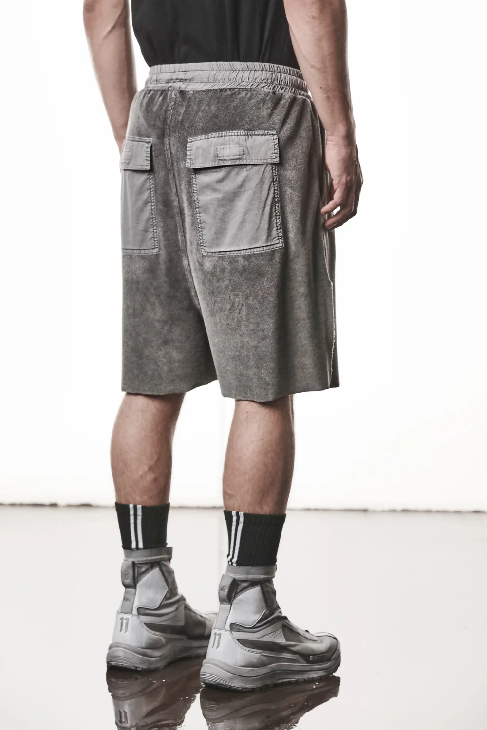 THOM KROM Terry Sweatshorts in Dark Used Grey