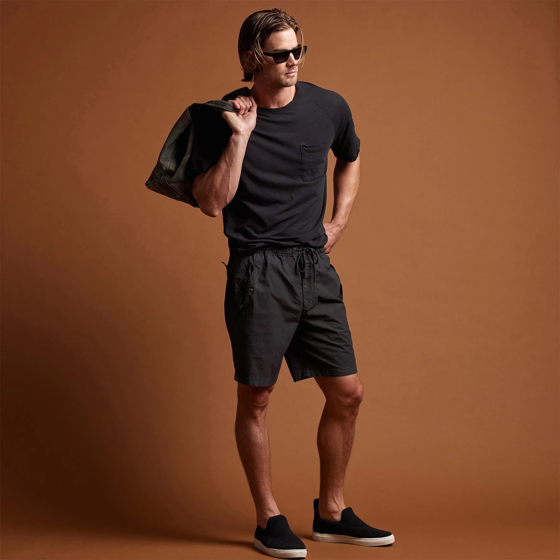 JAMES PERSE Relaxed Stretch Poplin Shorts in Black 1/S