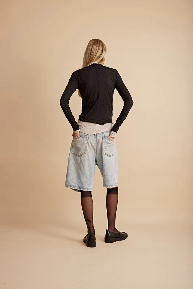 ALL III Stella Light Cotton Longsleeve in Black