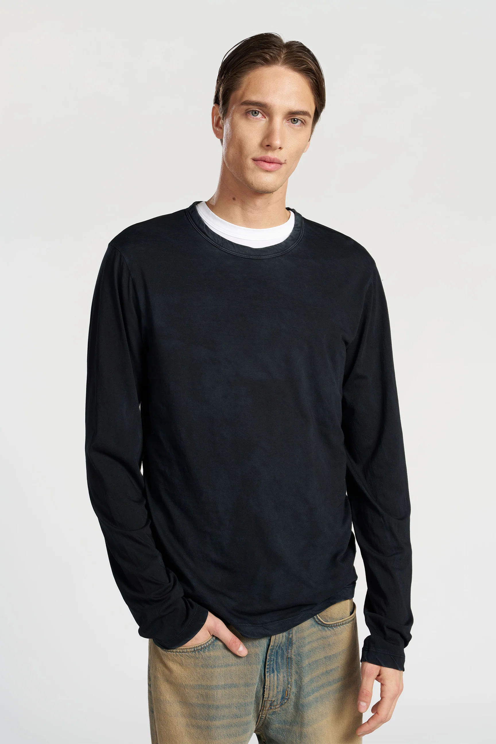 COTTON CITIZEN Classic Crewneck Longsleeve in Vintage Black