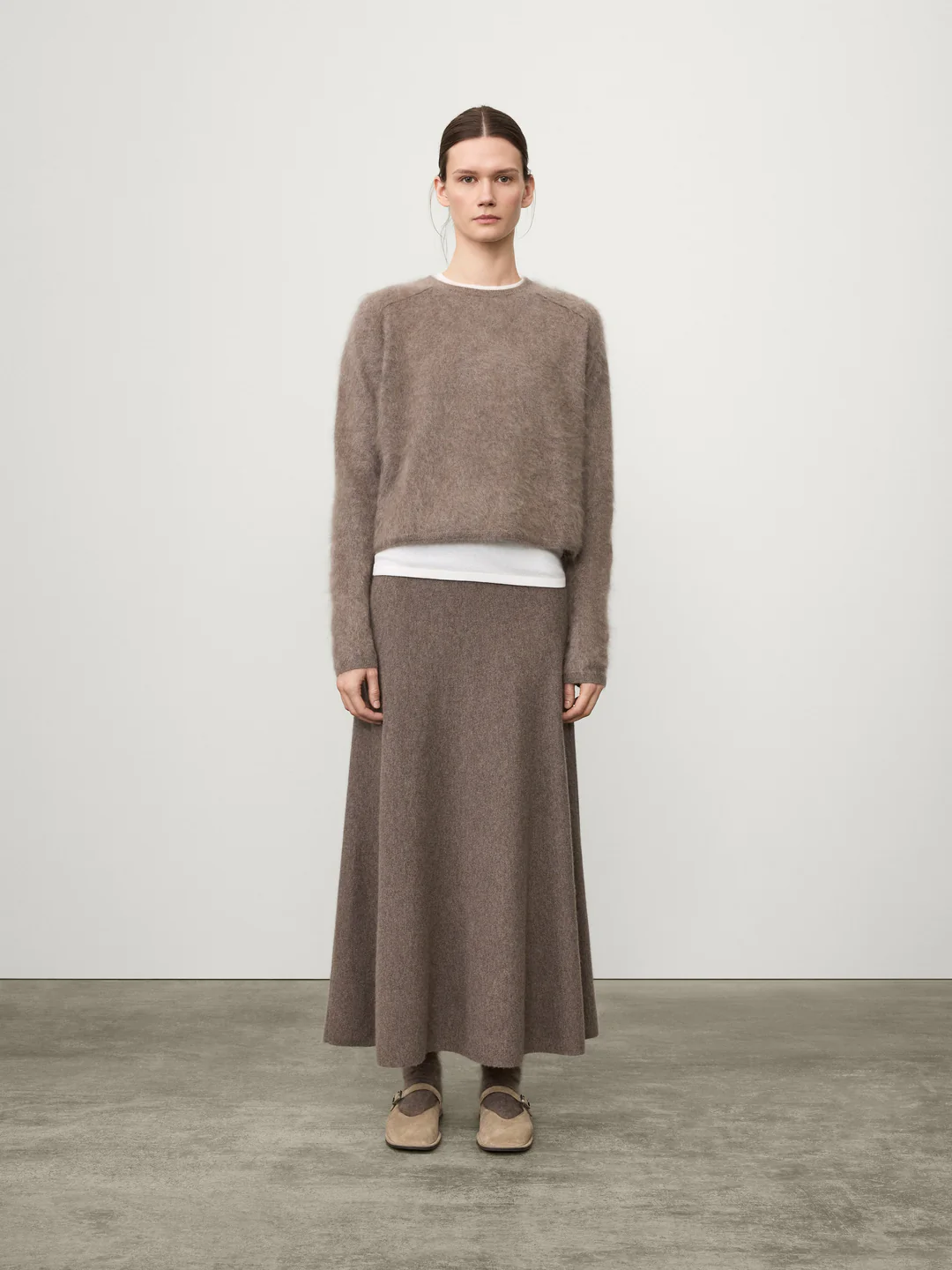 LISA YANG Brushed Cashmere Sweater in Truffle