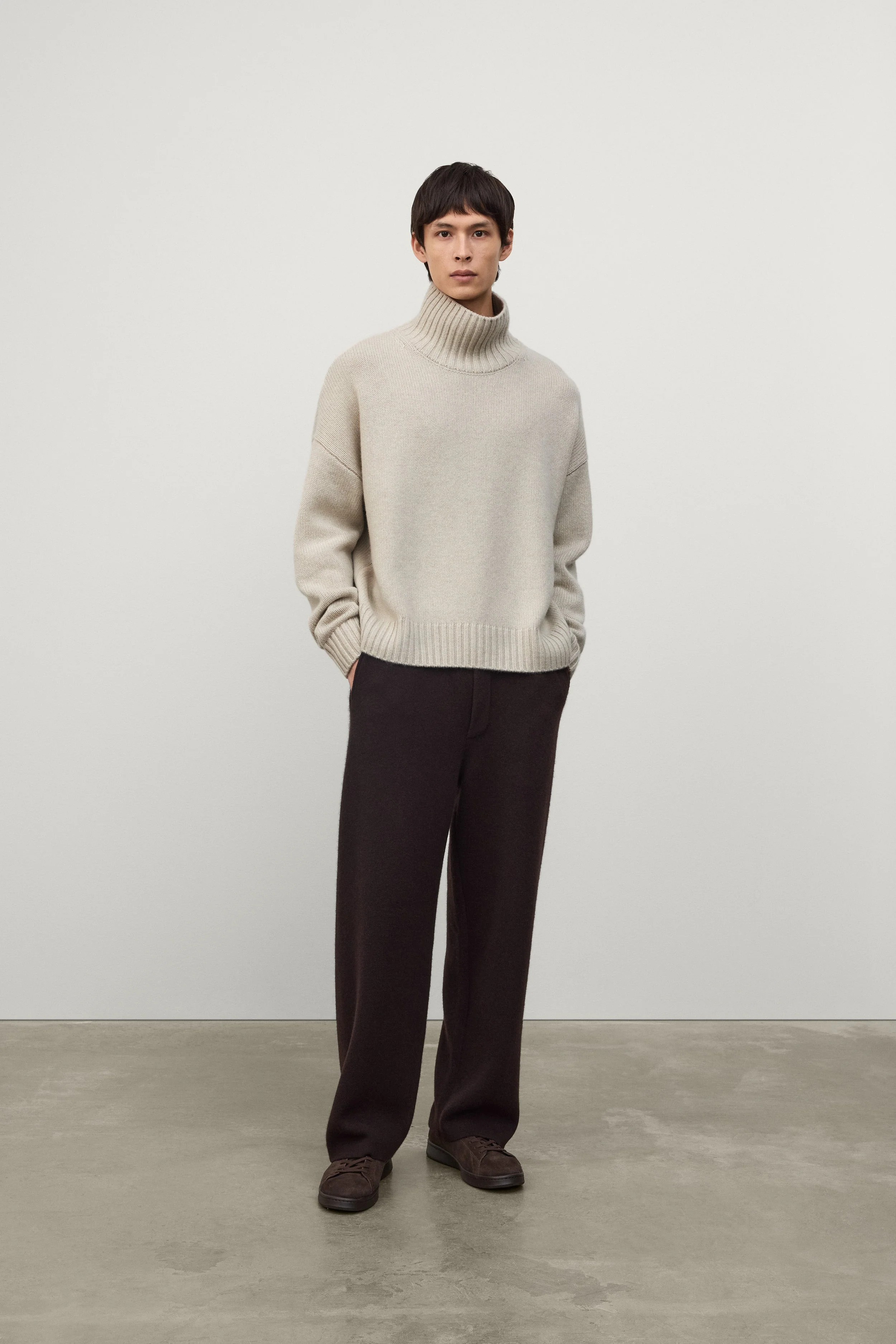 LISA YANG Olai Turtle Neck Sweater in Oyster