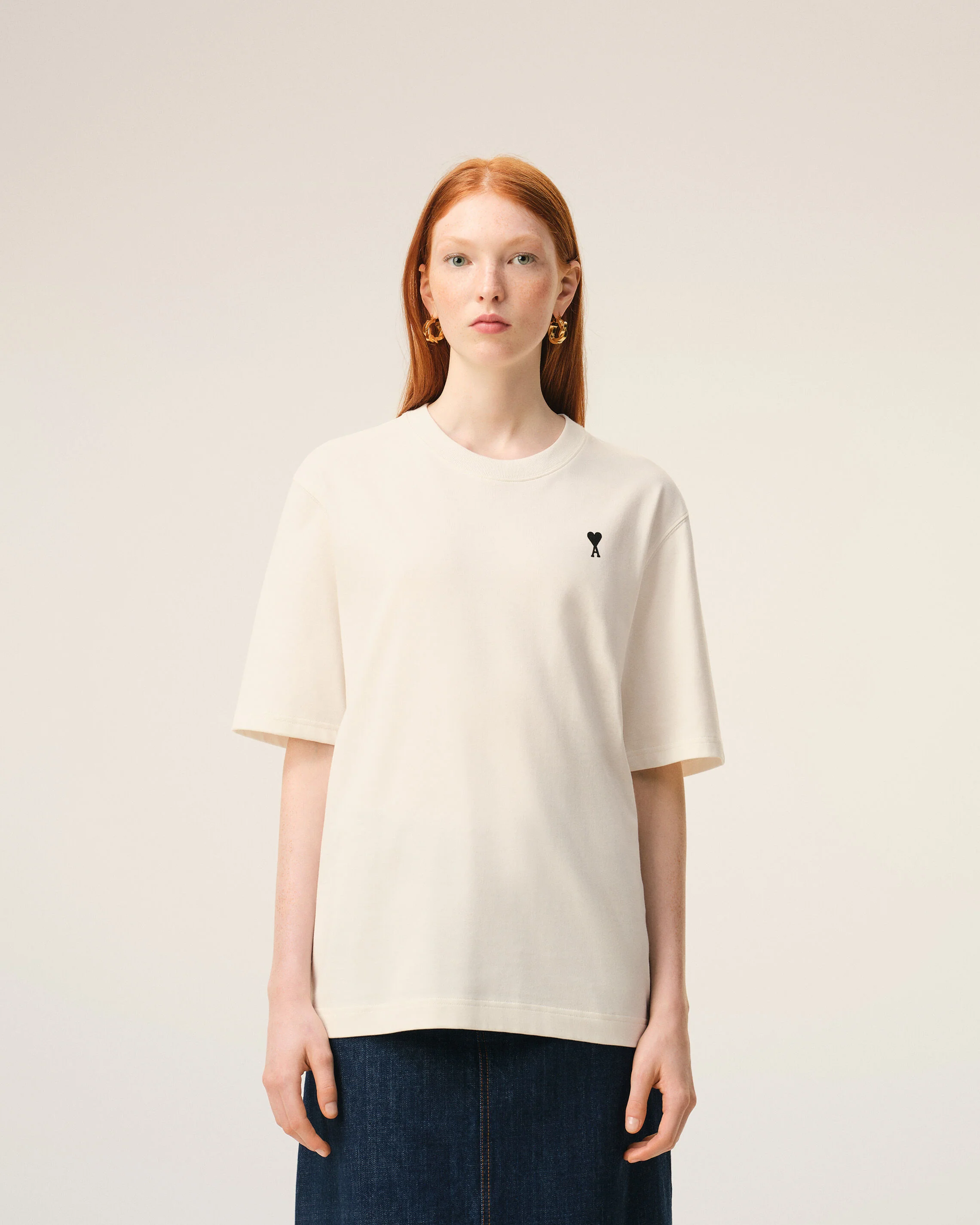 AMI PARIS de Coeur Place Des Victoires T-Shirt in Cream