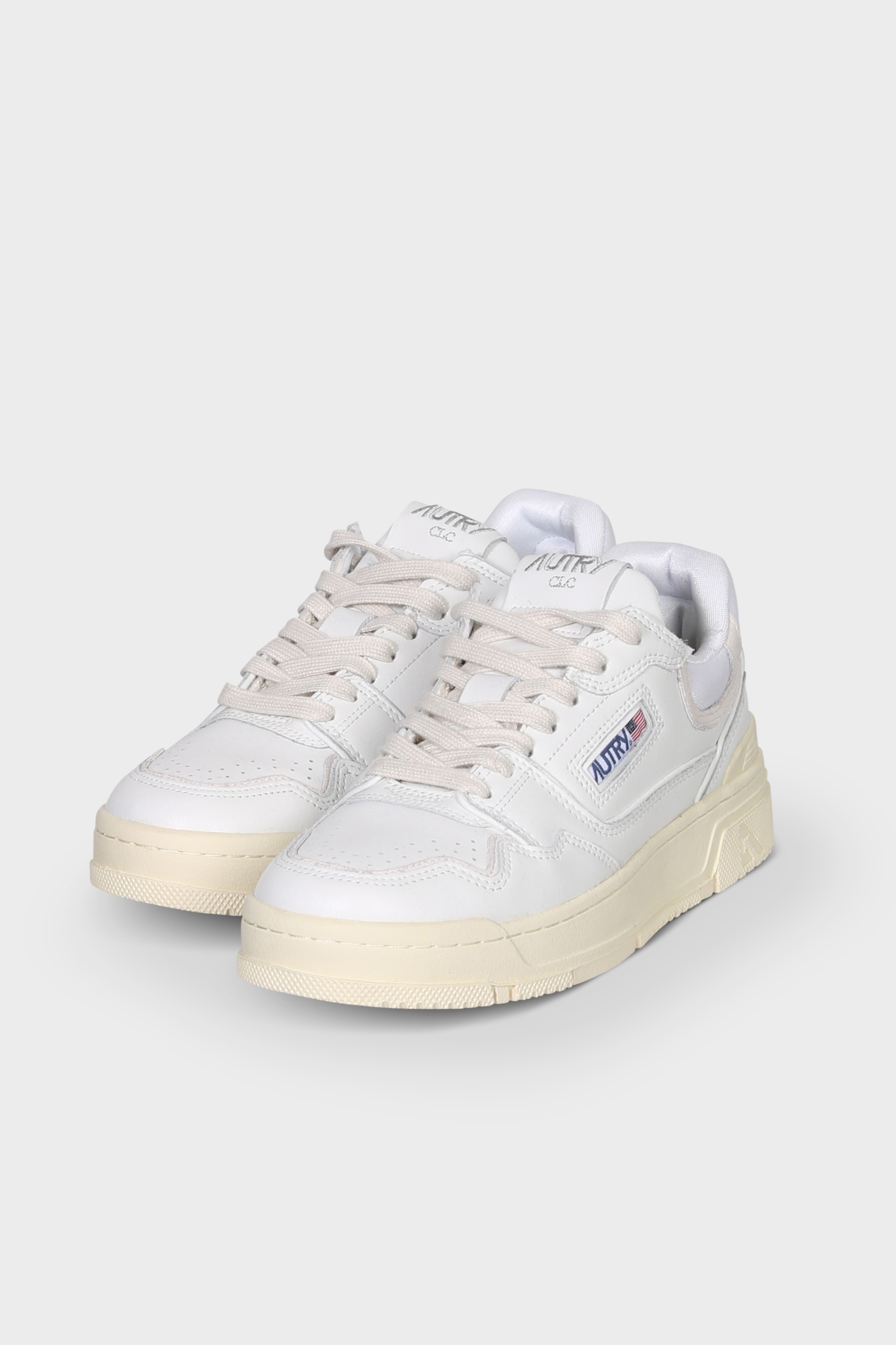 AUTRY ACTION SHOES Clc Low Sneaker in White 47