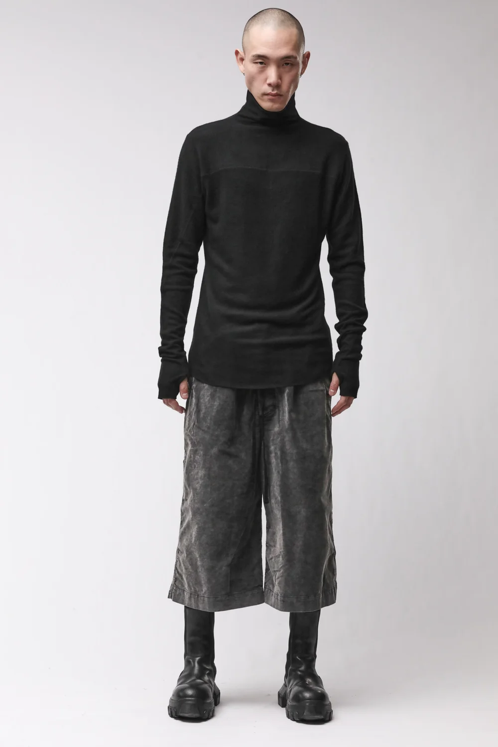 THOM KROM Light Fleece Turtleneck in Black
