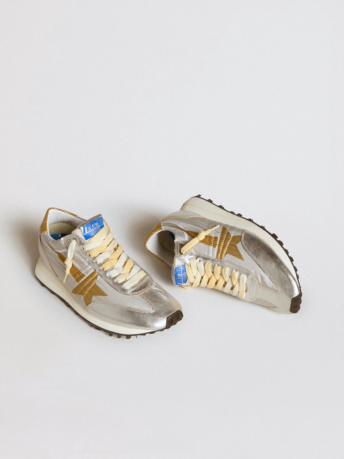 GOLDEN GOOSE Running Marathon in Silver/Gold