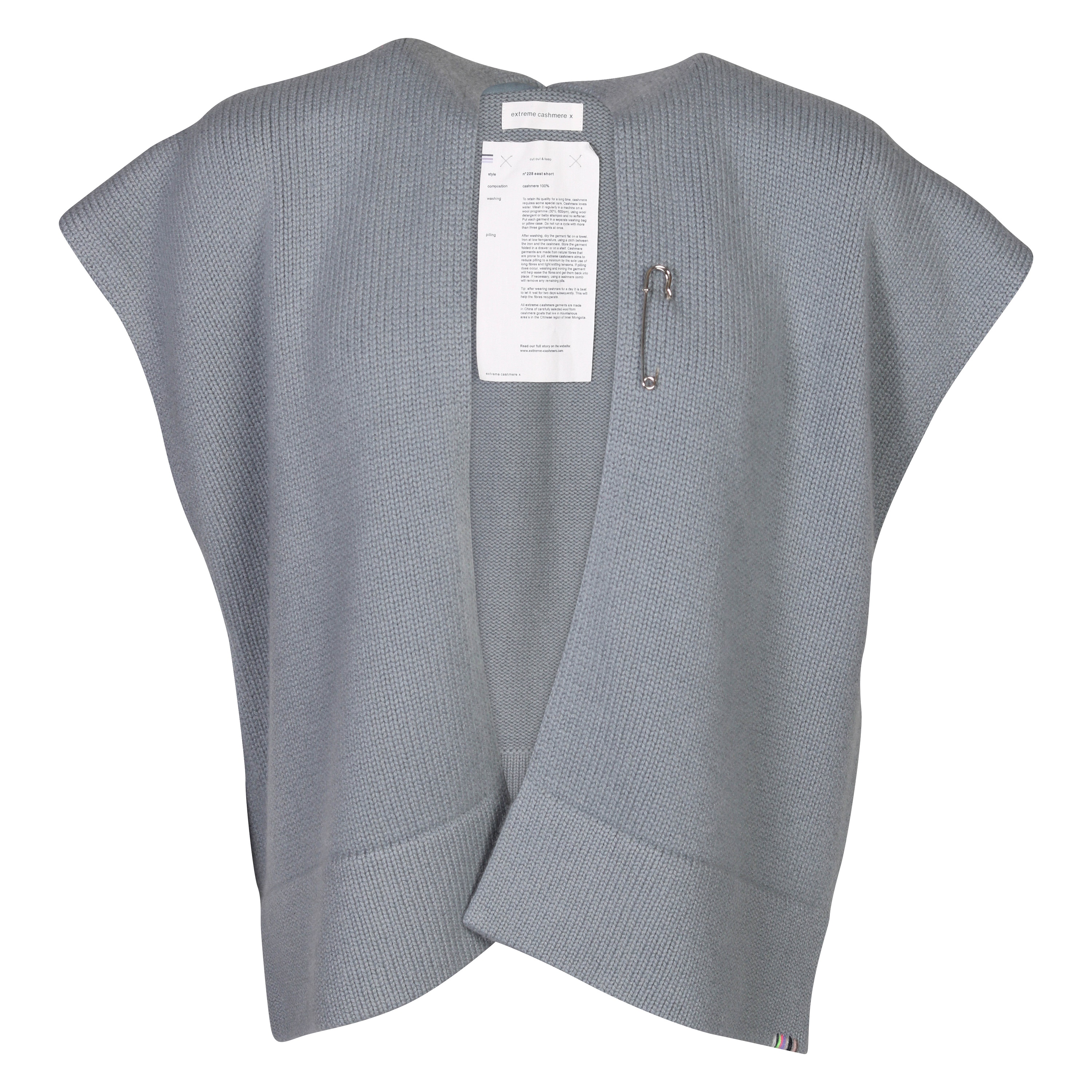 Extreme Cashmere Cardigan N°228 East Short in Sage