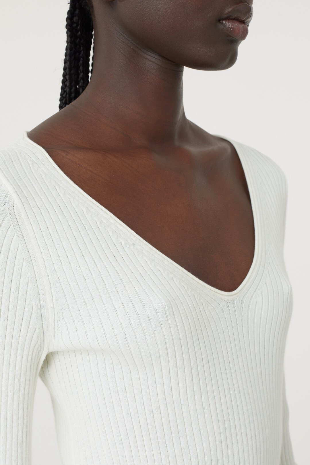 CLOSED Knitted V-Neck Longsleeve in Offwhite