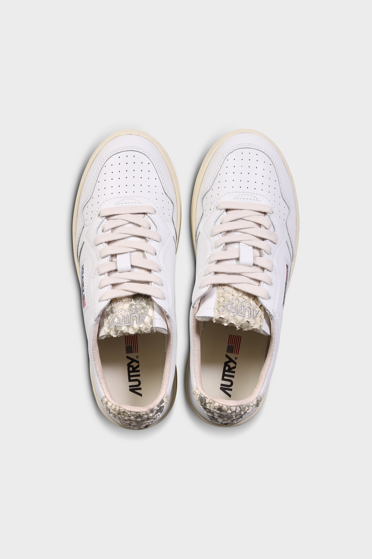 AUTRY ACTION SHOES Medalist Low Sneaker in White/Snake Diamond 41