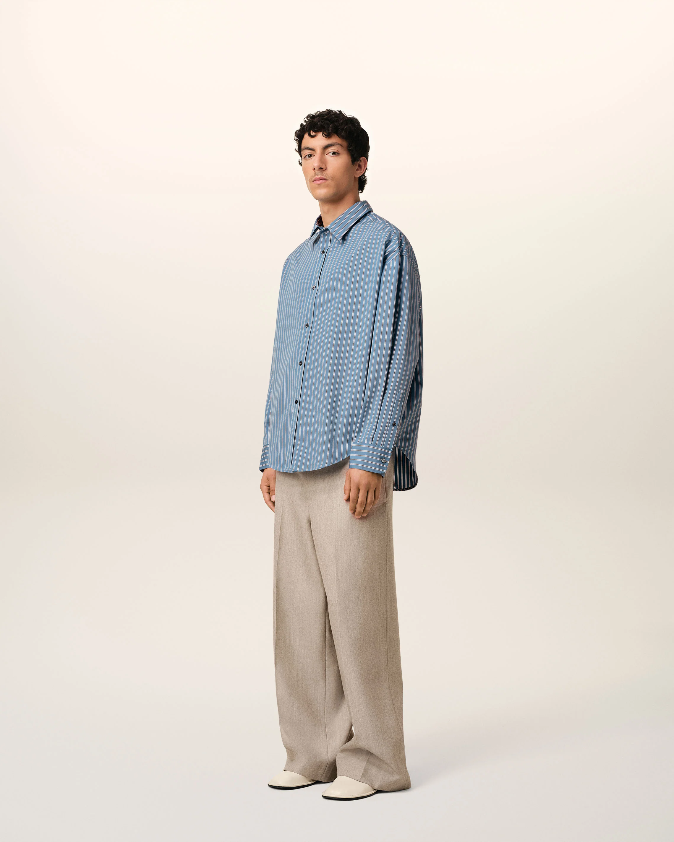 AMI PARIS Boxy Fit Cotton Poplin Shirt in Blue Note/White/Navy 46 AMI PARIS Boxy Fit Cotton Poplin Shirt in Blue Note/White/Navy 56