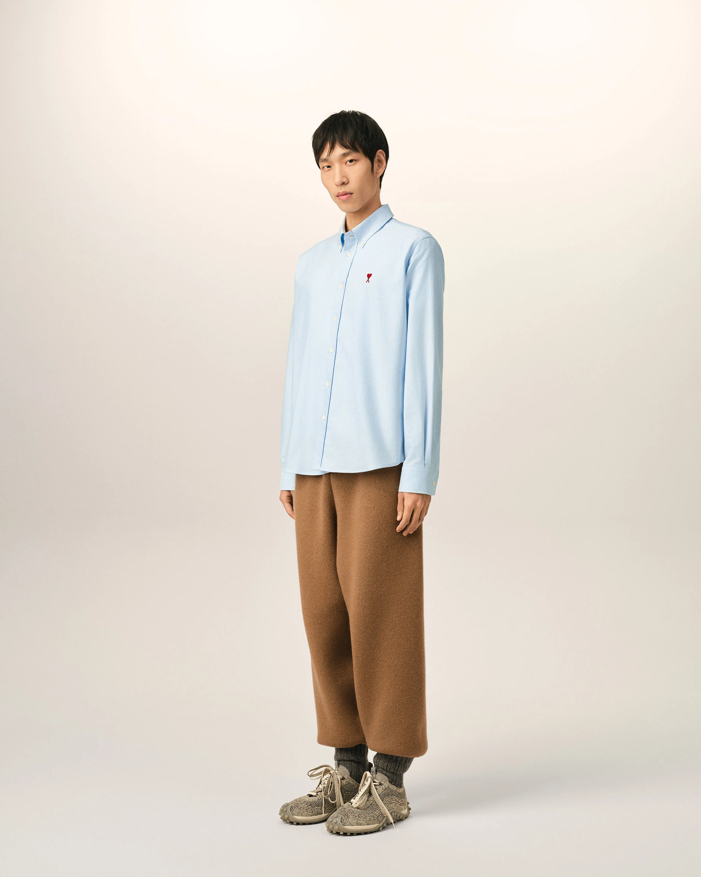 AMI PARIS Classic Fit Oxford Shirt in Sky Blue