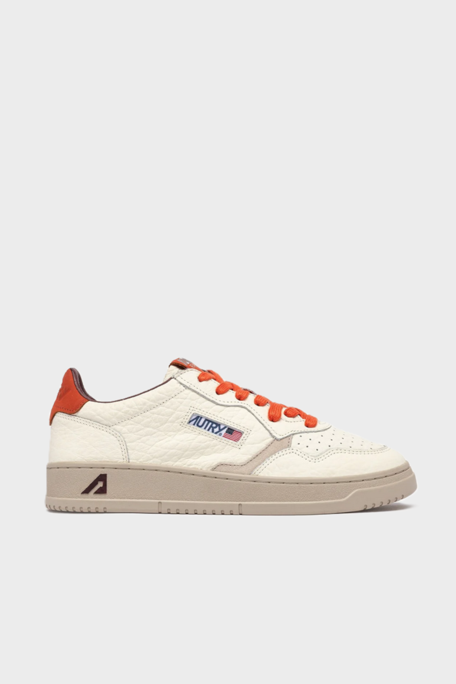 AUTRY ACTION SHOES Medalist Low Sneaker Elephant in Sand/Pumpkin