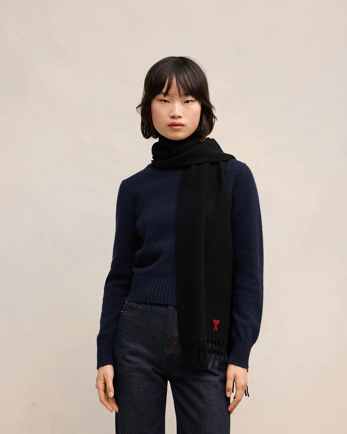 AMI PARIS de Coeur Scarf in Black