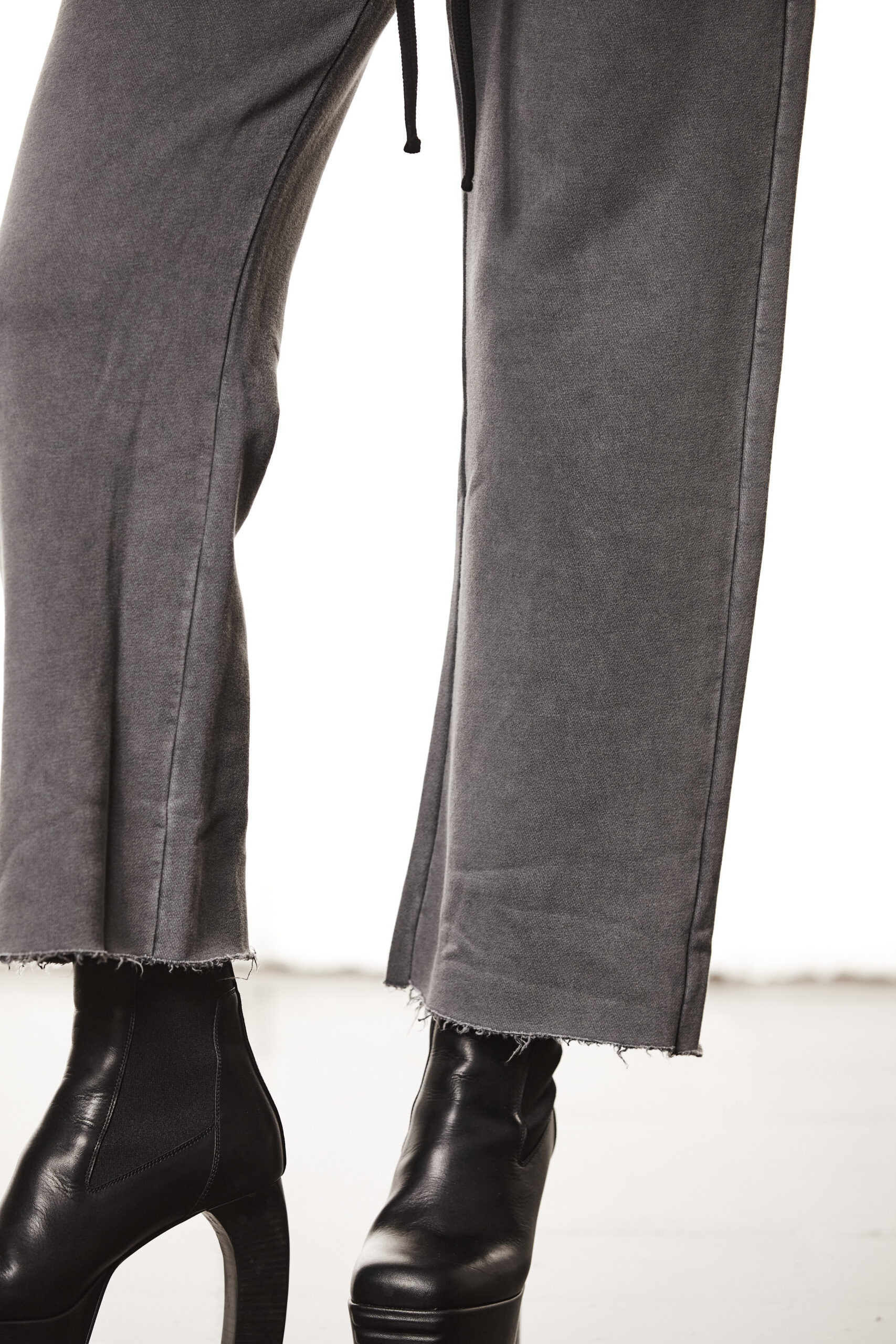 THOM KROM Sweatpant in Used Grey