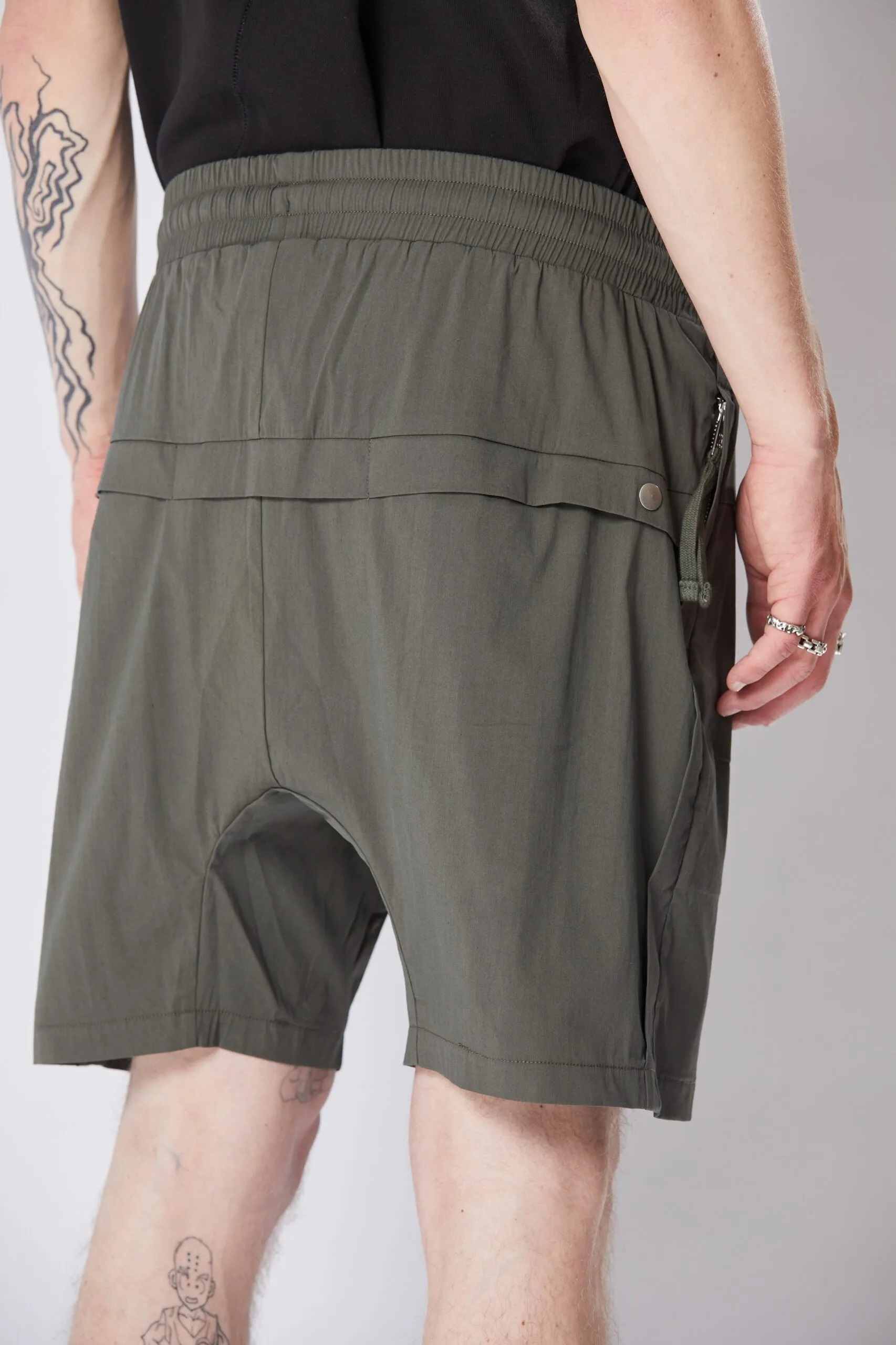 THOM KROM Shorts in Ivy Green S