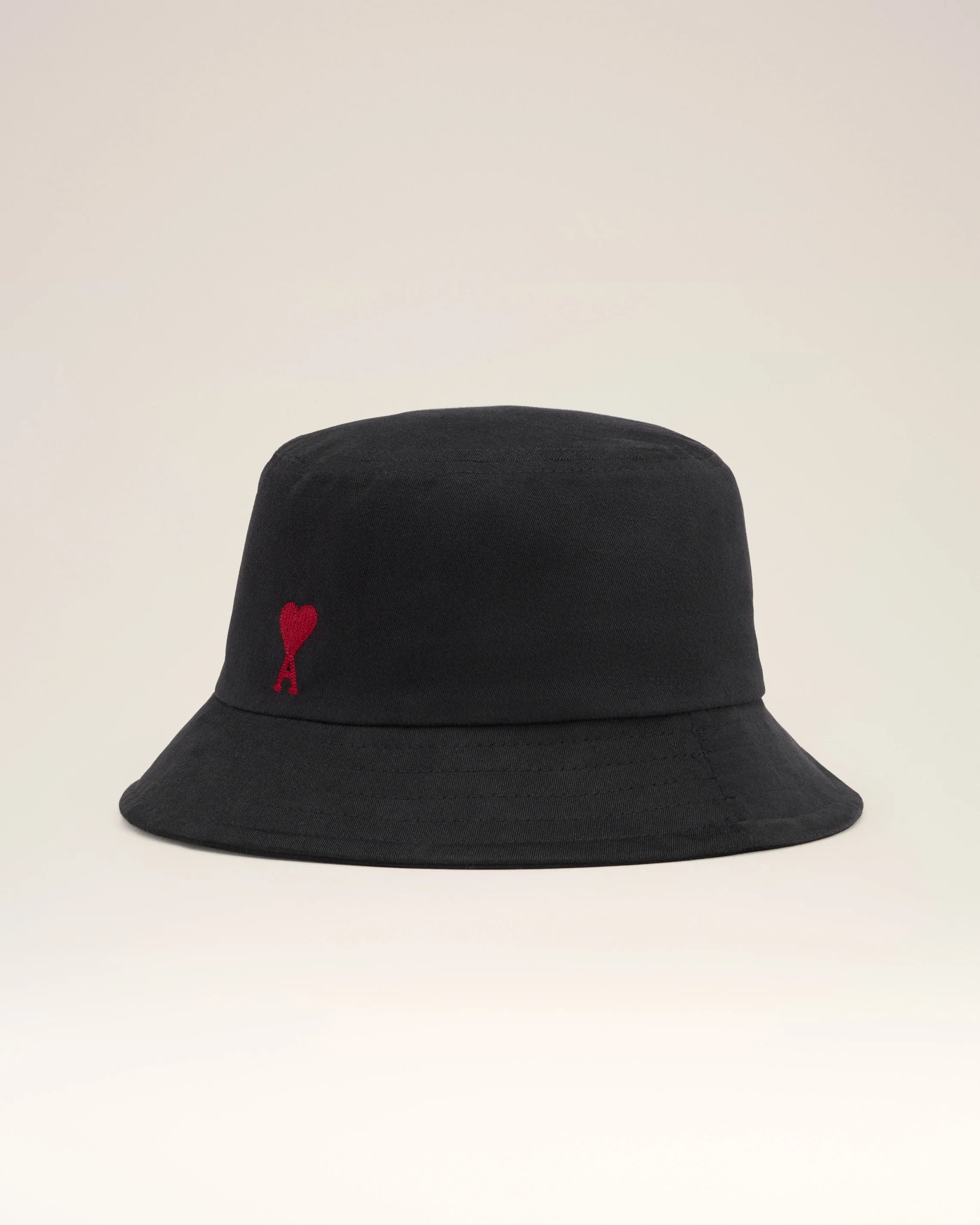 AMI PARIS de Coeur Bucket Hat in Black
