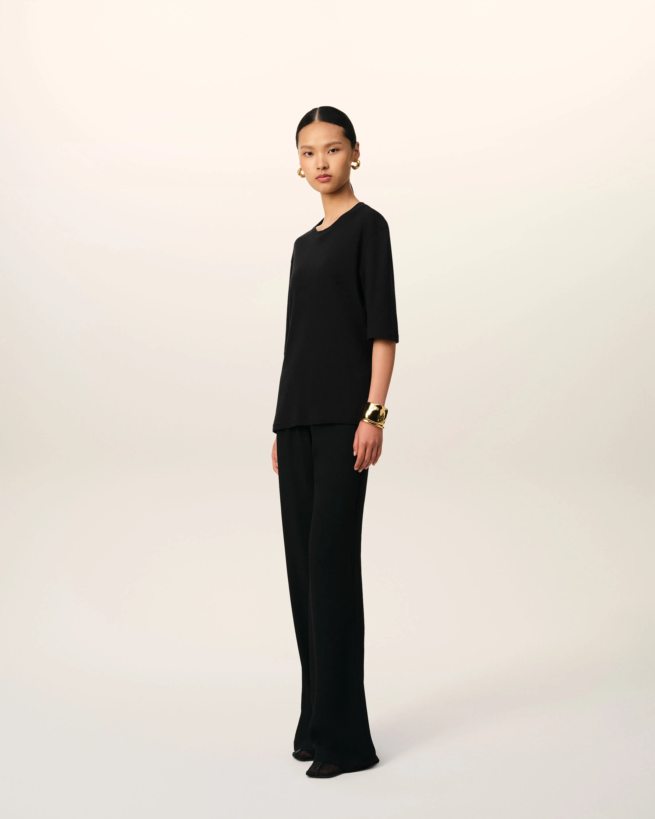 AMI PARIS Light Cotton T-Shirt in Black AMI PARIS Light Cotton T-Shirt in Black