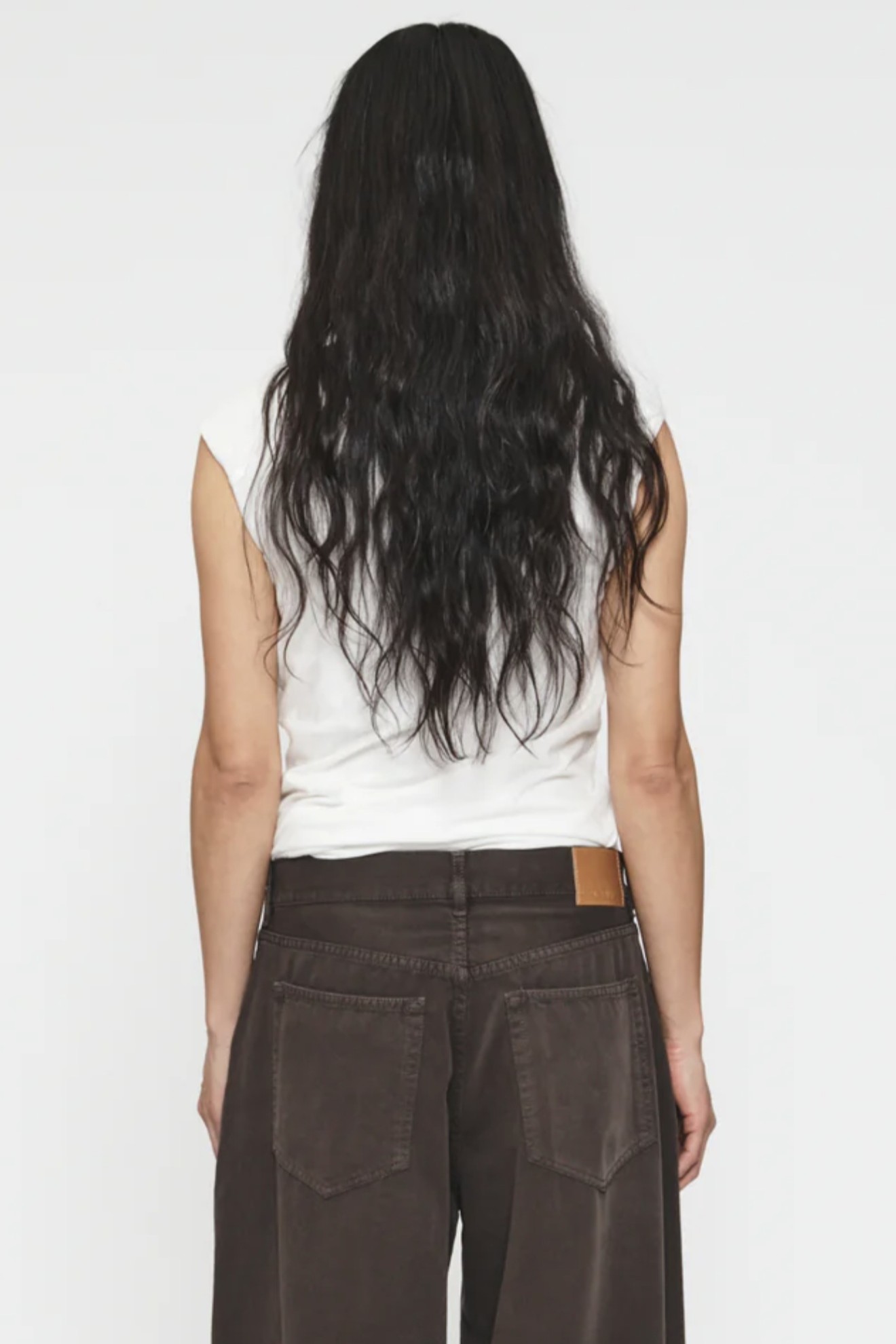 6397 High V-Tank in White