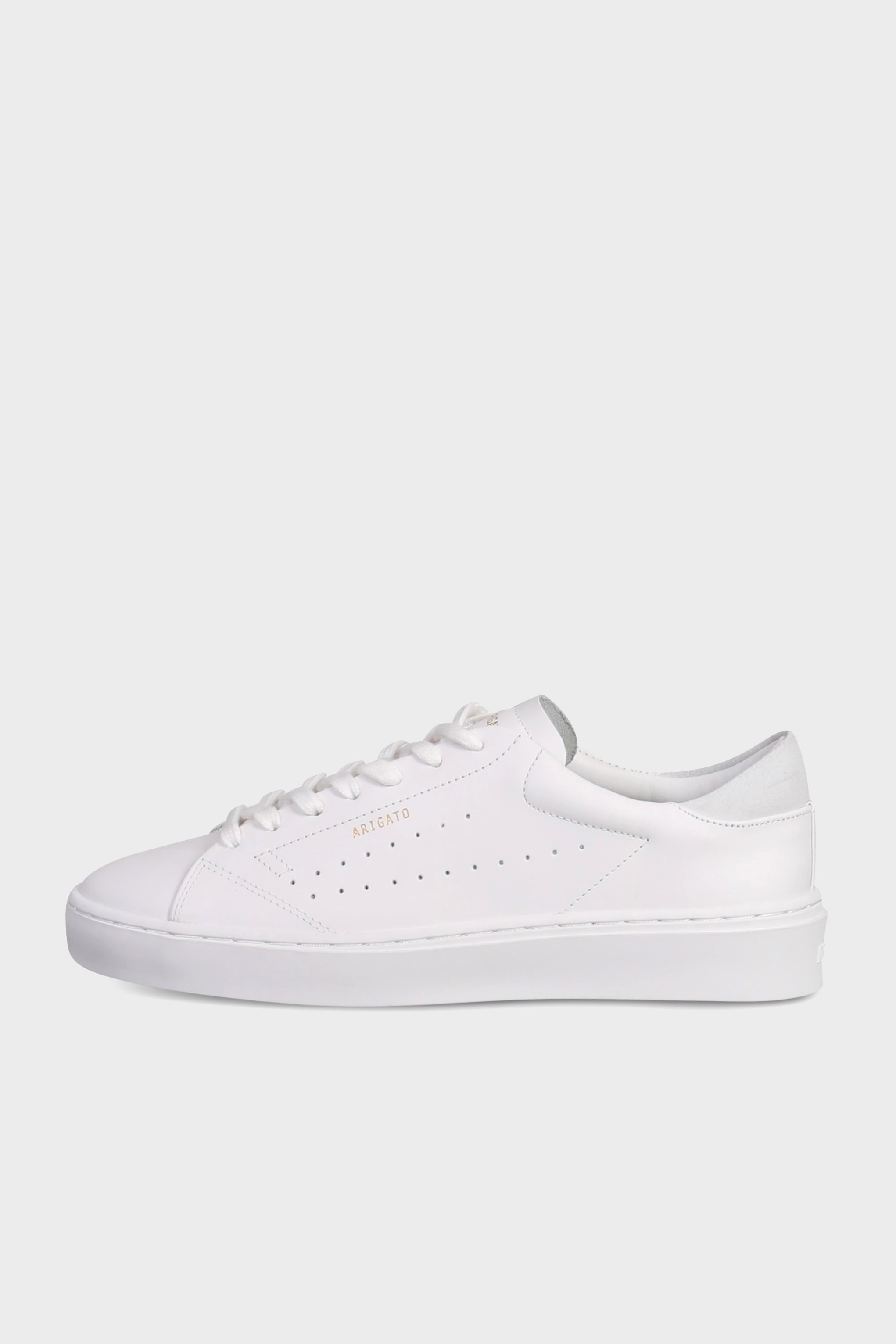 AXEL ARIGATO Court Sneaker in White/Light Grey