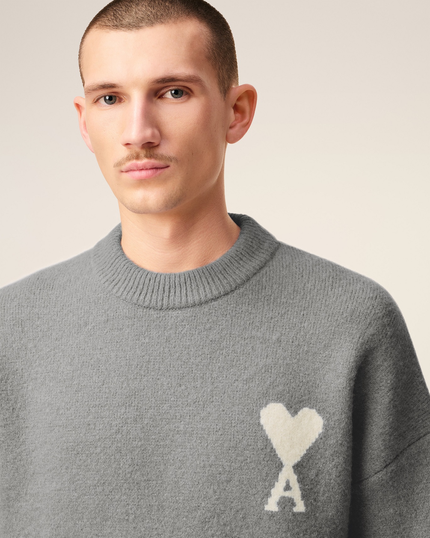 AMI PARIS de Coeur Knit Pullover in Grey/Off White