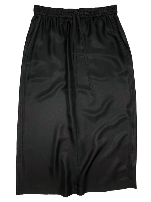6397 Pull-On Silk Skirt in Black