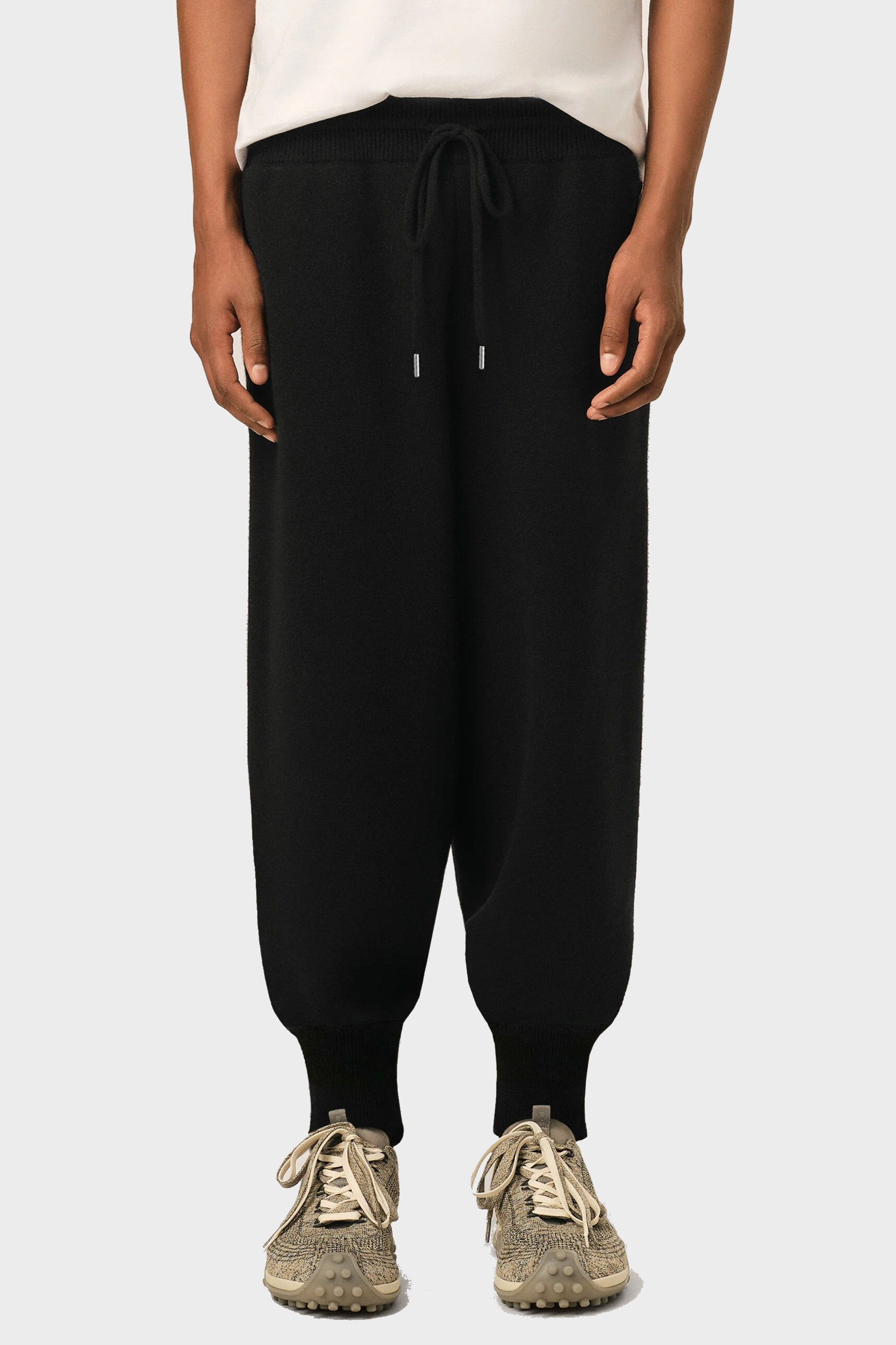 AMI PARIS de Coeur Heavy Knit Jogger in Black