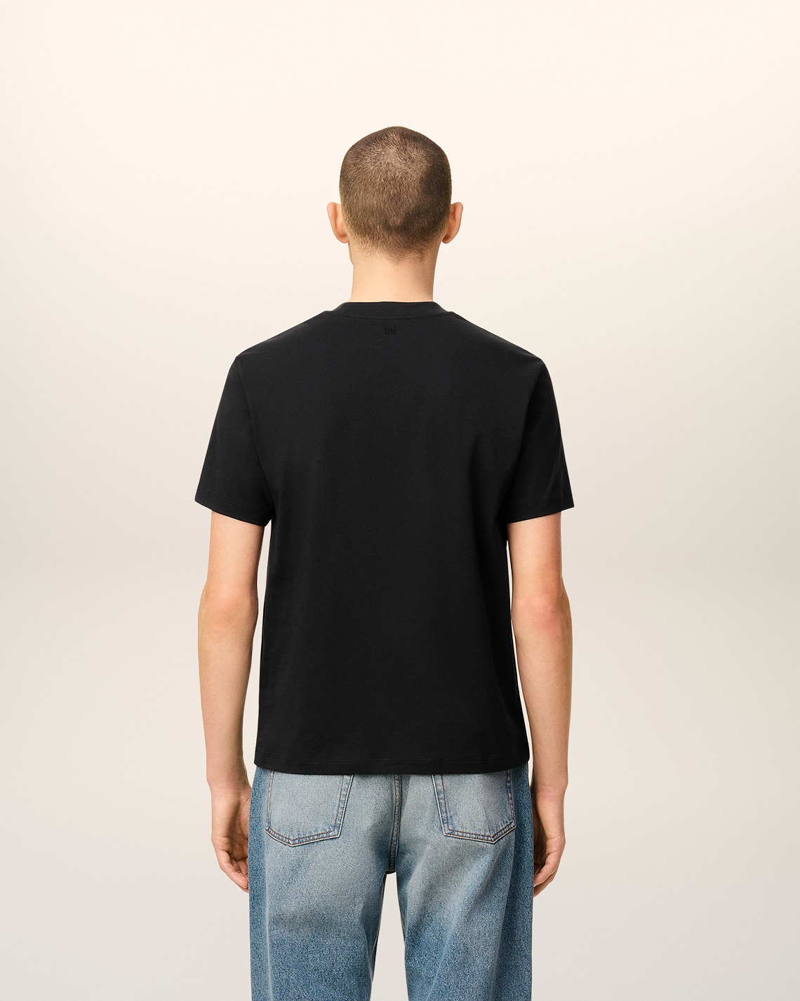 AMI PARIS de Coeur Classic Fit T-Shirt in Black AMI PARIS de Coeur Classic Fit T-Shirt in Black